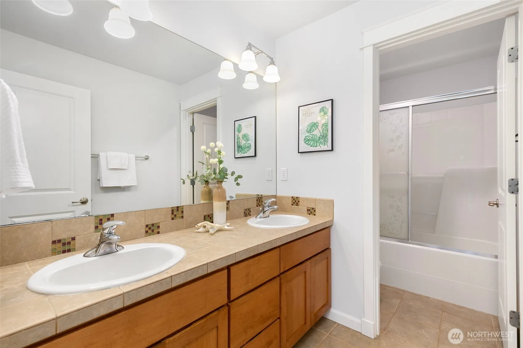 3262 NE Marquette Way , Issaquah, WA 98029