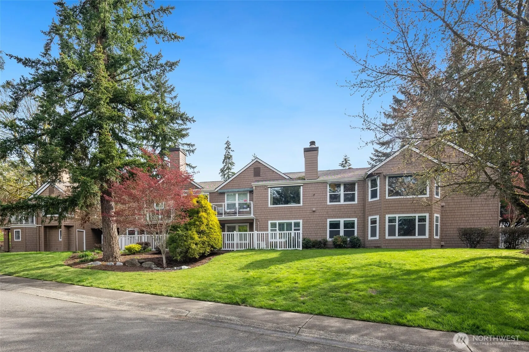 4084 220th Place SE #1038, Issaquah, WA 98029