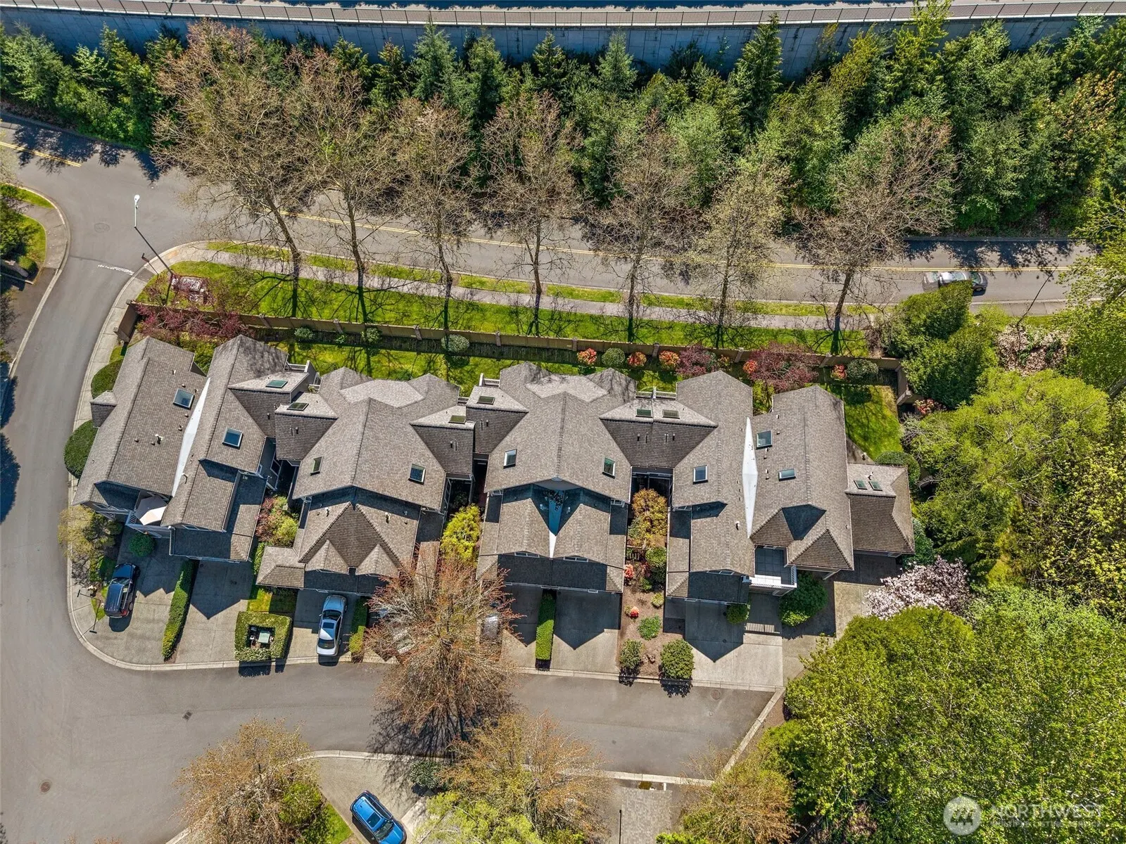 10001 NE 37th Court #108, Kirkland, WA 98033