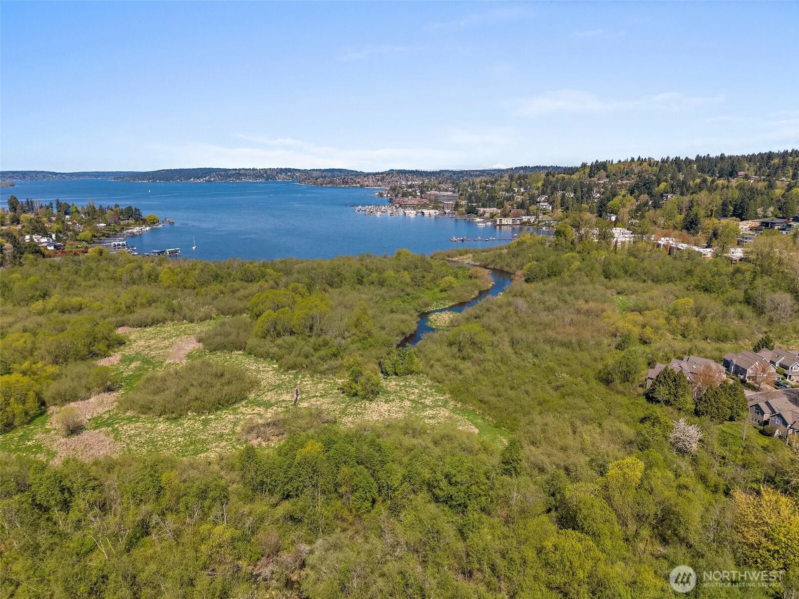 10001 NE 37th Court #108, Kirkland, WA 98033