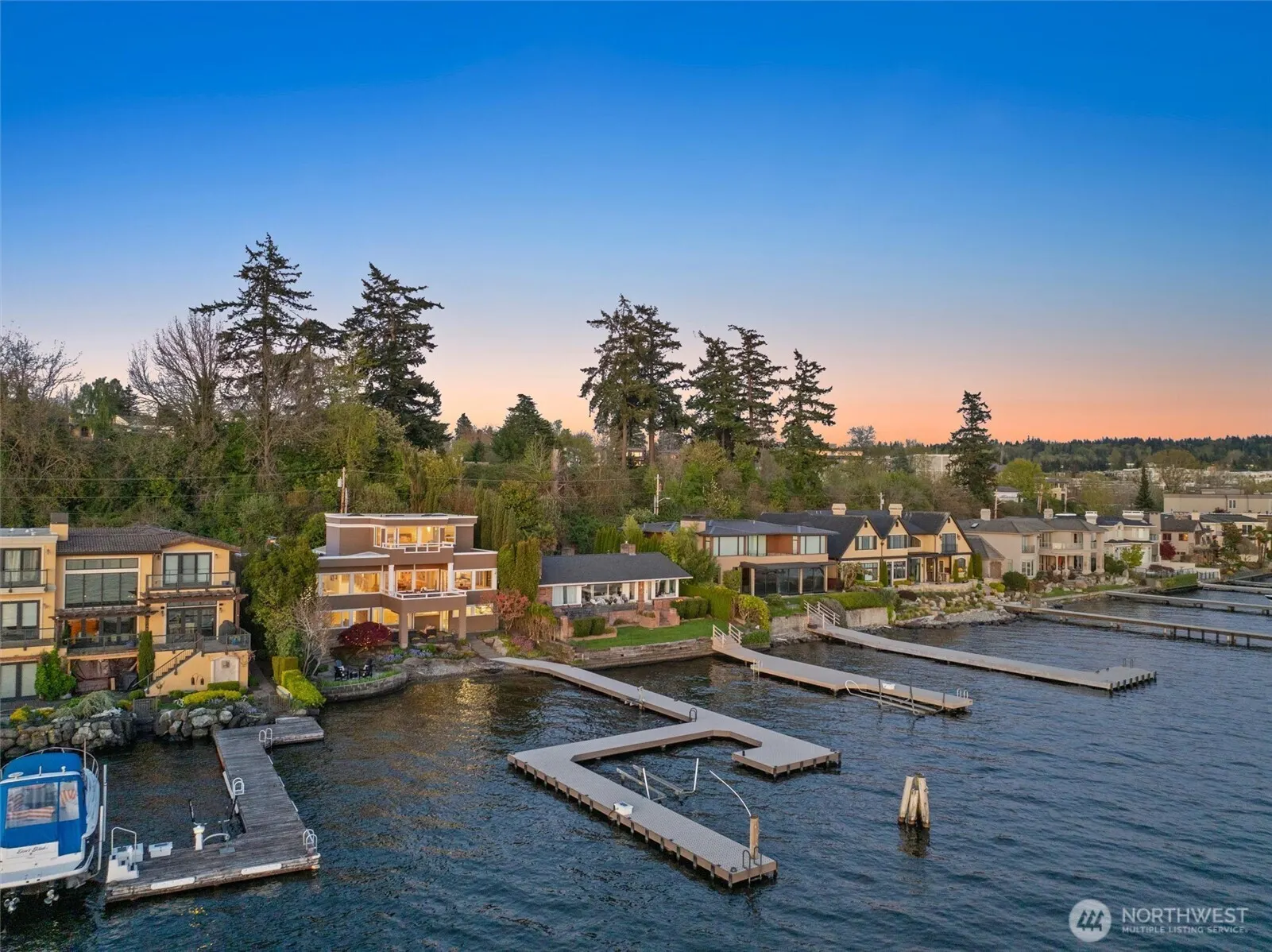 175 Lake Avenue W, Kirkland, WA 98033