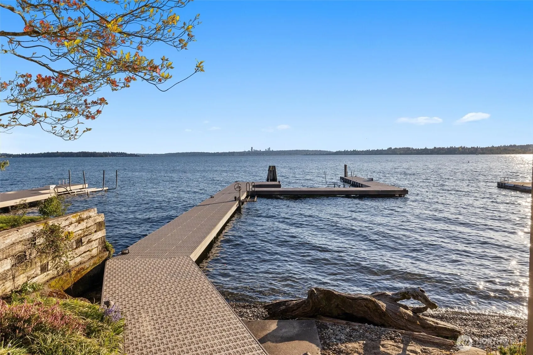 175 Lake Avenue W, Kirkland, WA 98033