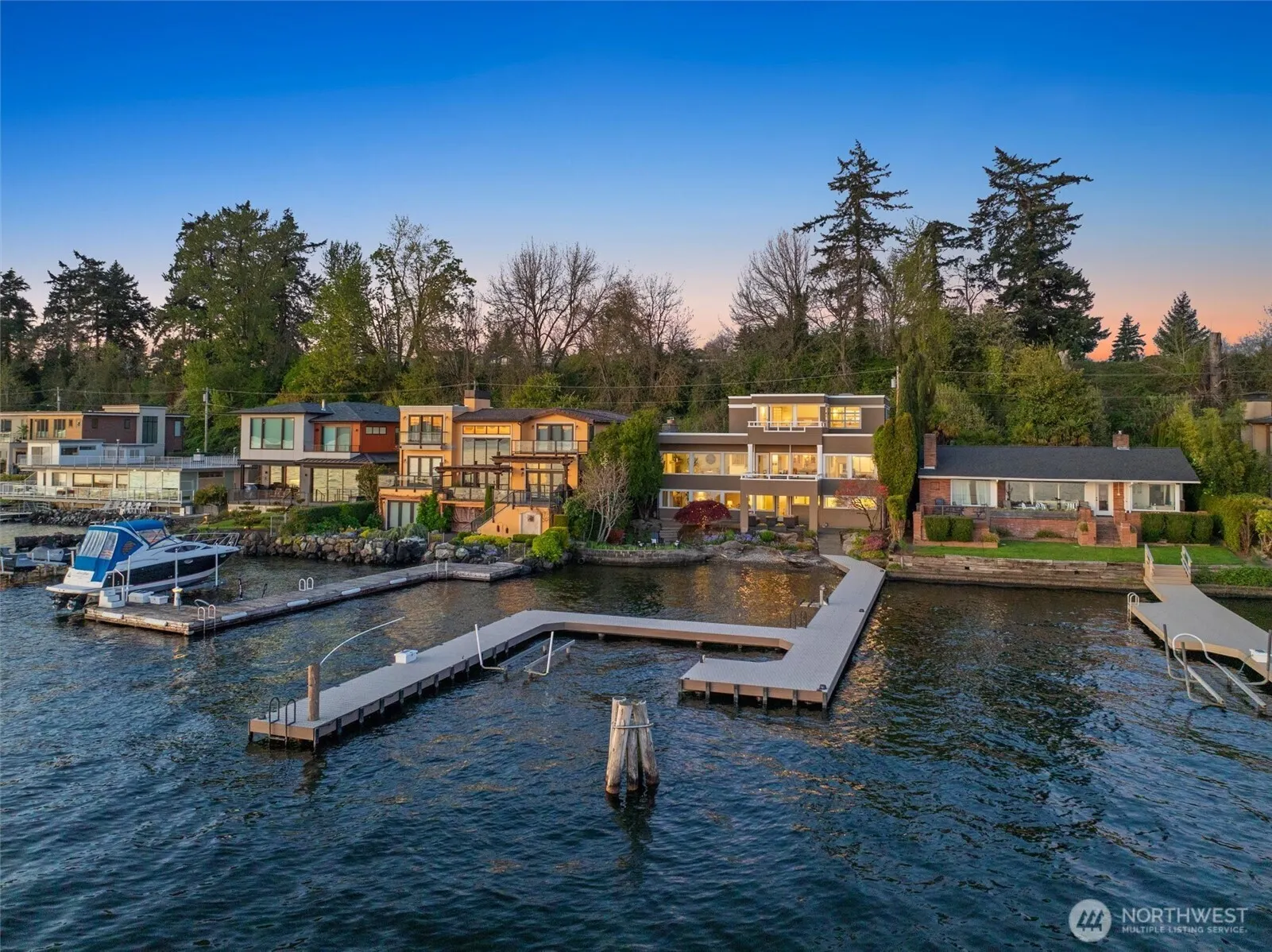 175 Lake Avenue W, Kirkland, WA 98033