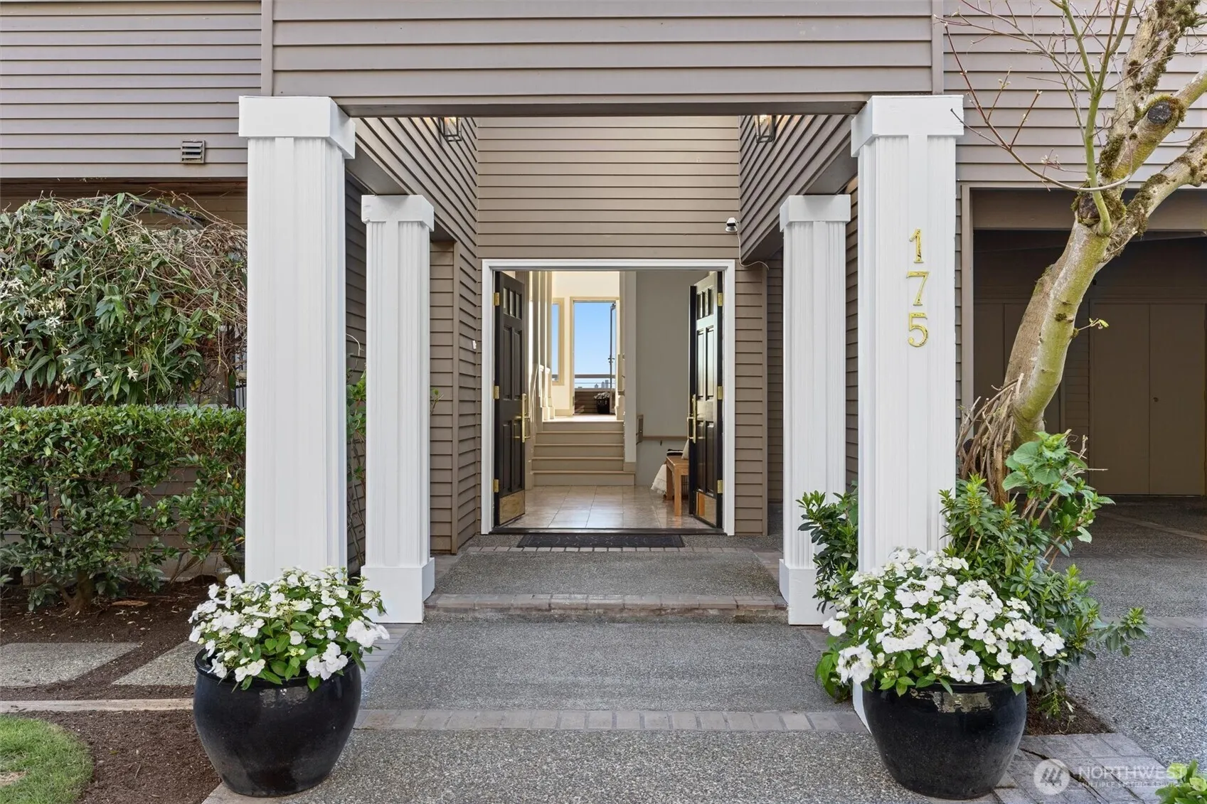 175 Lake Avenue W, Kirkland, WA 98033