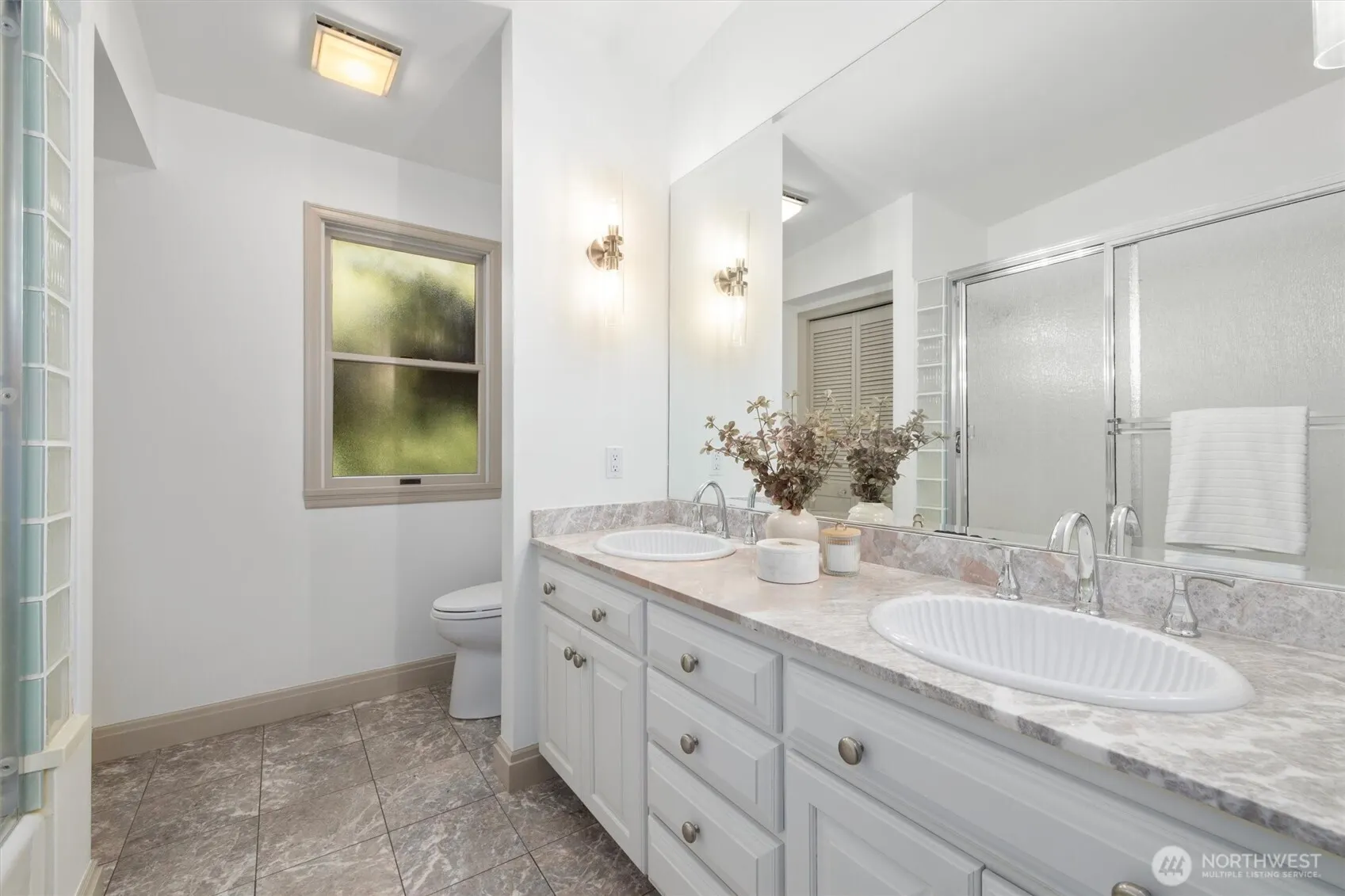 175 Lake Avenue W, Kirkland, WA 98033