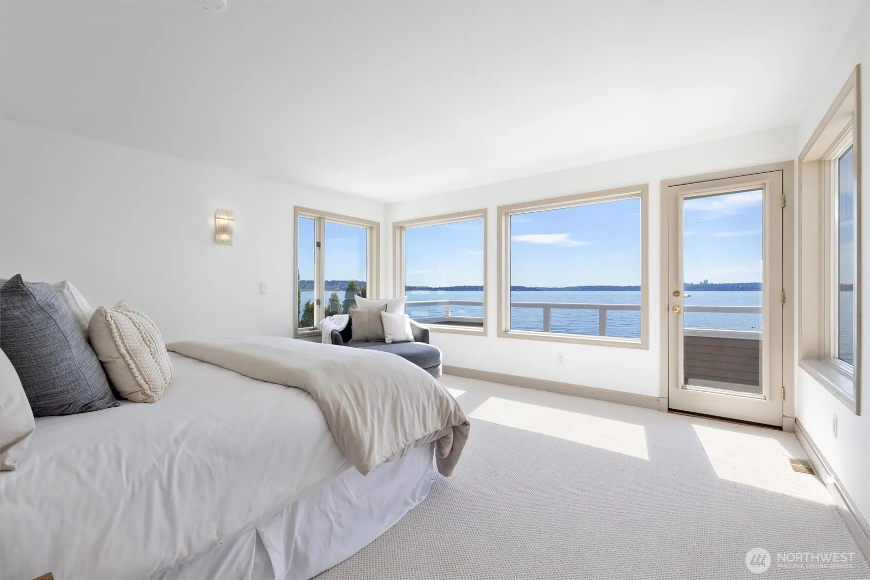175 Lake Avenue W, Kirkland, WA 98033