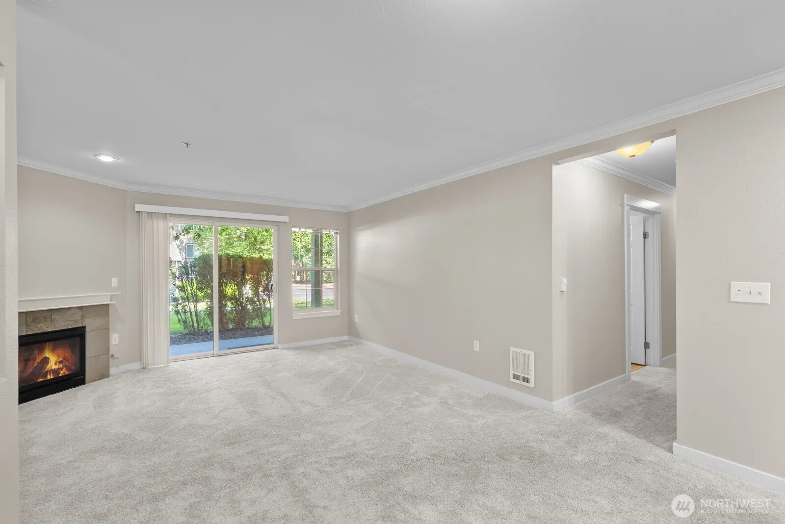 25025 SE Klahanie Boulevard #K102, Issaquah, WA 98029