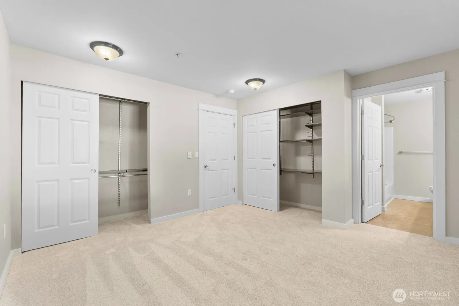 25025 SE Klahanie Boulevard #K102, Issaquah, WA 98029