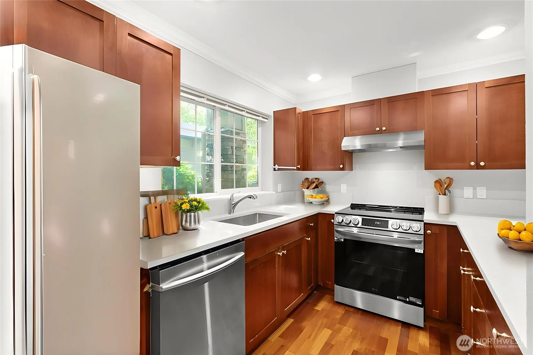 25025 SE Klahanie Boulevard #K102, Issaquah, WA 98029