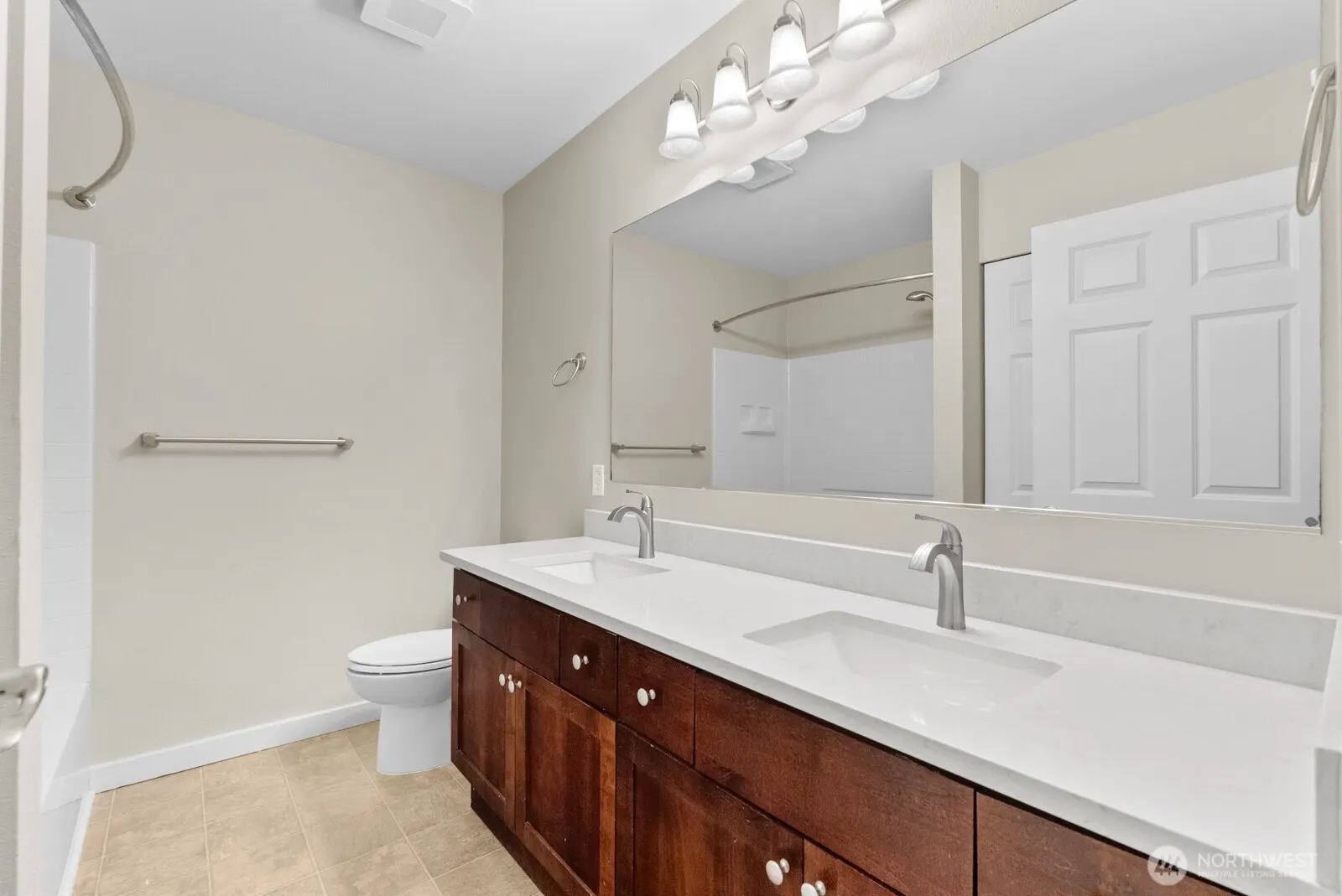 25025 SE Klahanie Boulevard #K102, Issaquah, WA 98029