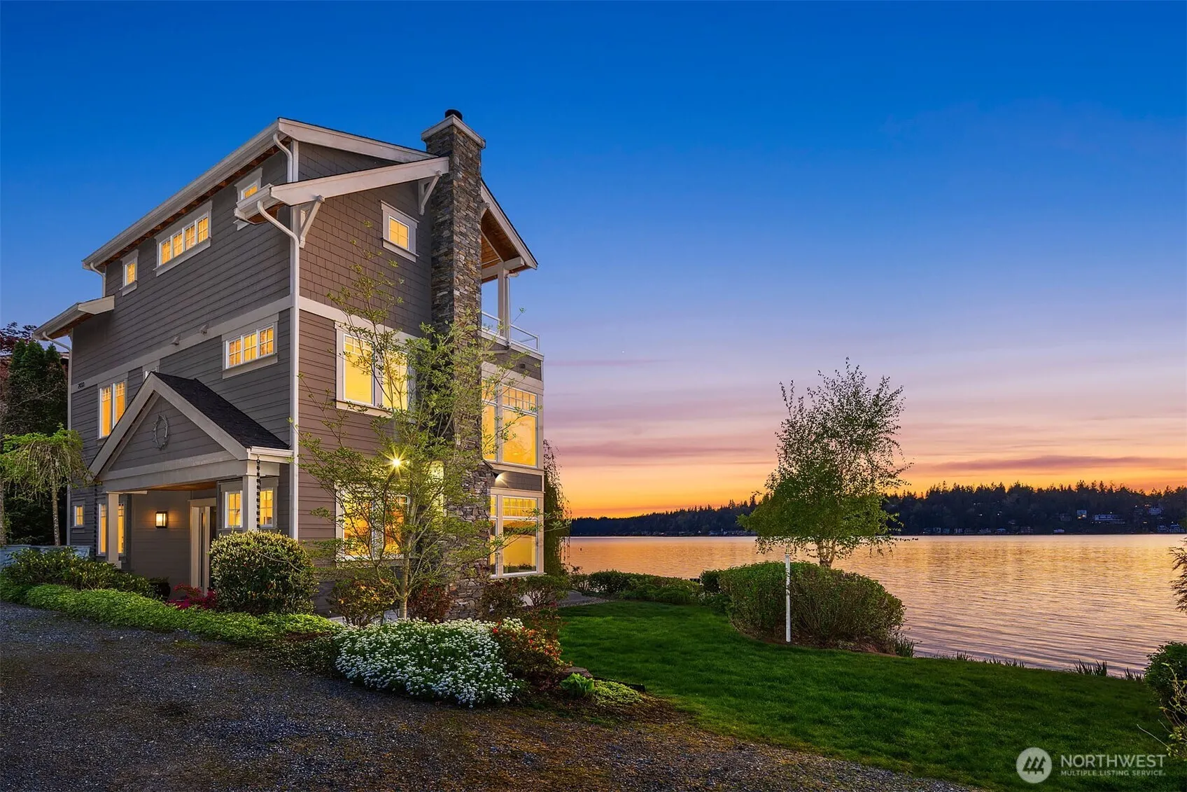 2033 E Lake Sammamish Parkway NE, Sammamish, WA 98074