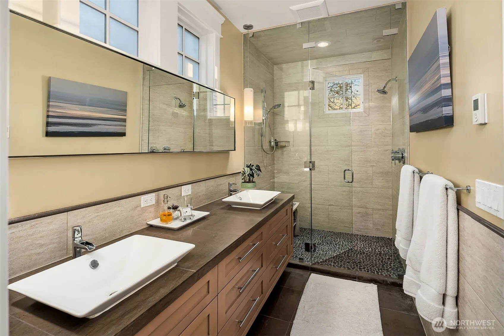 2033 E Lake Sammamish Parkway NE, Sammamish, WA 98074