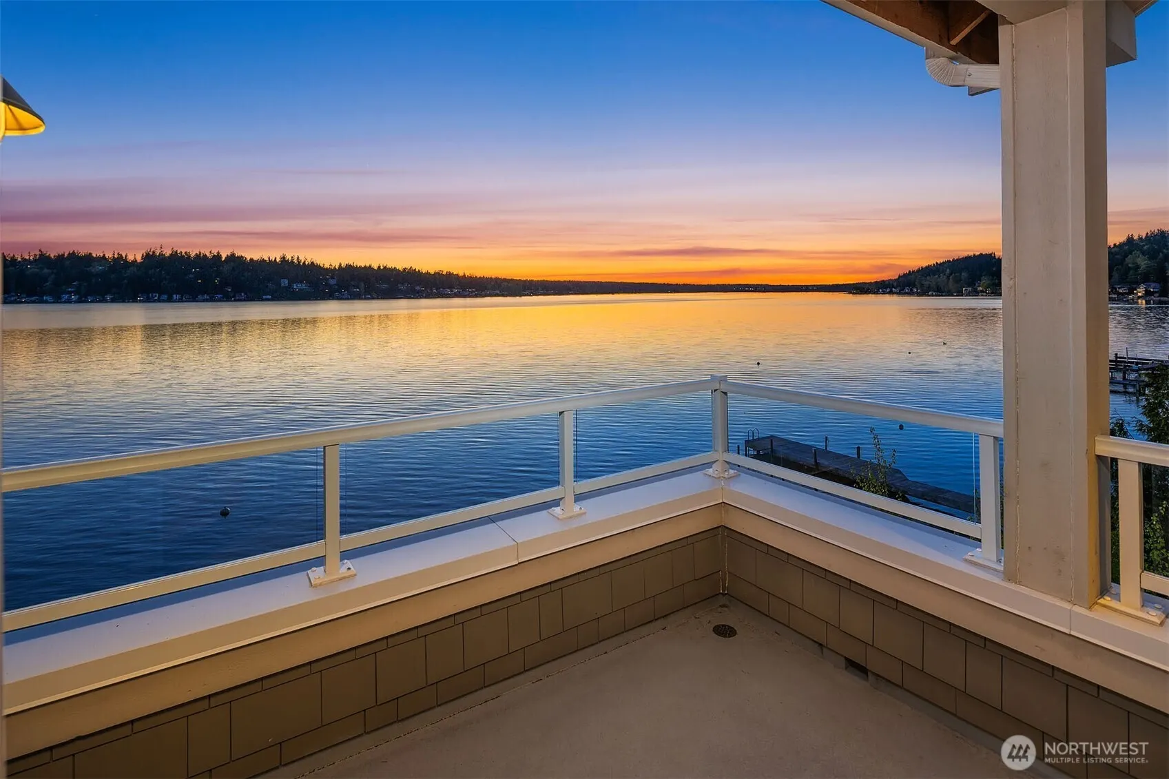 2033 E Lake Sammamish Parkway NE, Sammamish, WA 98074