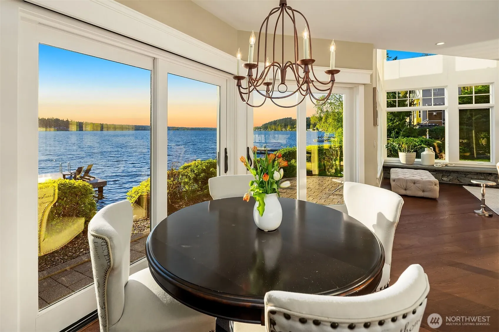 2033 E Lake Sammamish Parkway NE, Sammamish, WA 98074