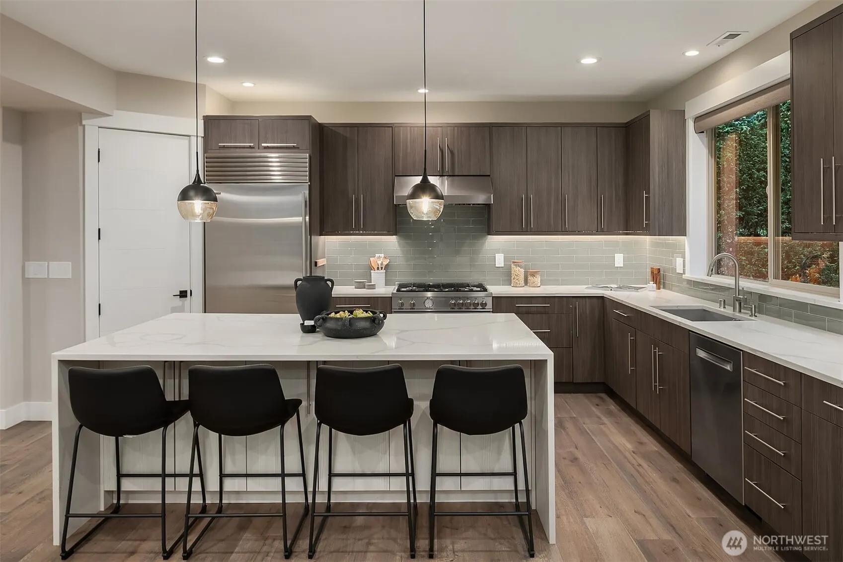 326 7th Avenue S, Kirkland, WA 98033