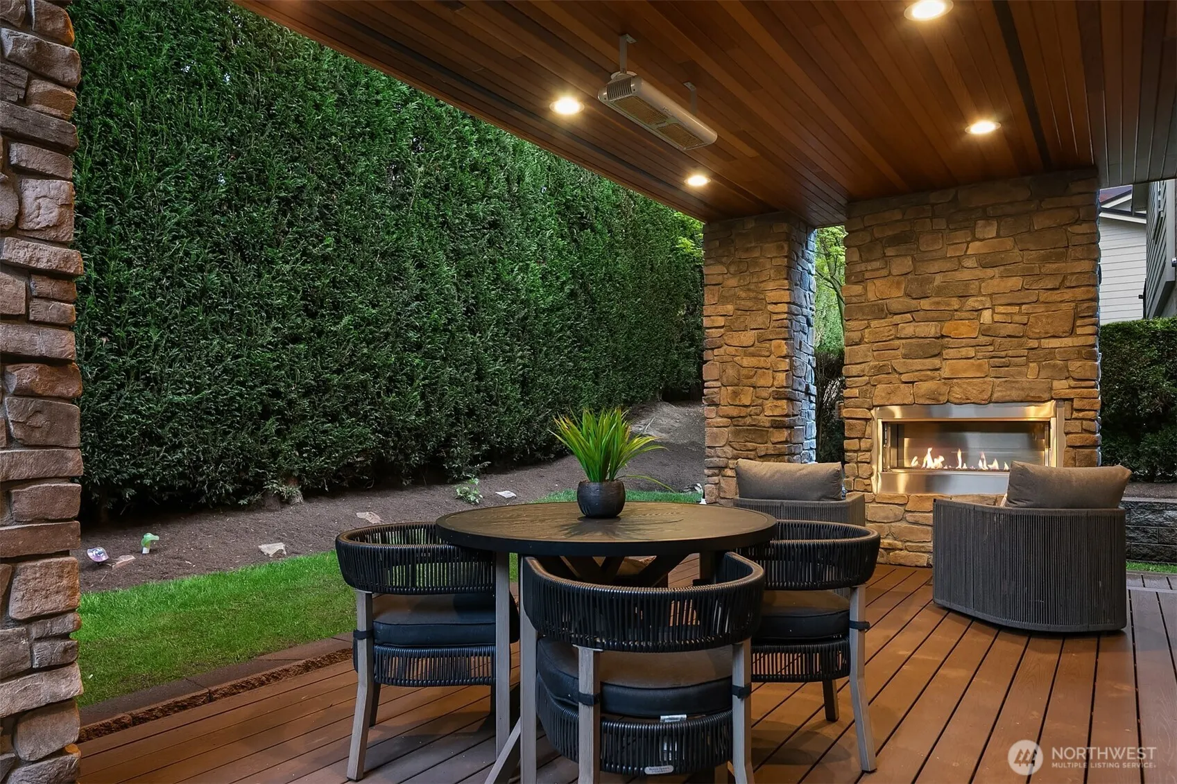 326 7th Avenue S, Kirkland, WA 98033