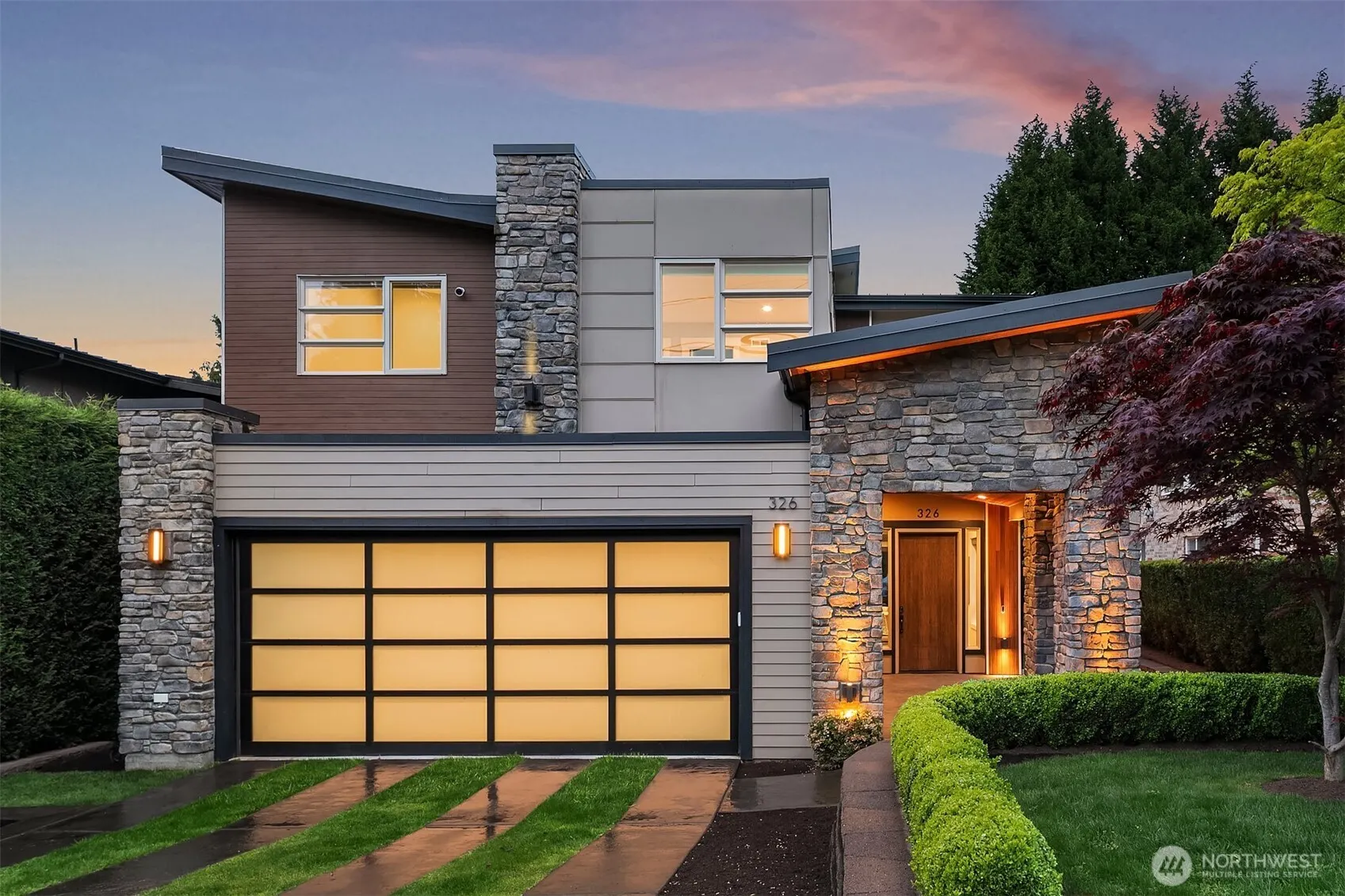 326 7th Avenue S, Kirkland, WA 98033