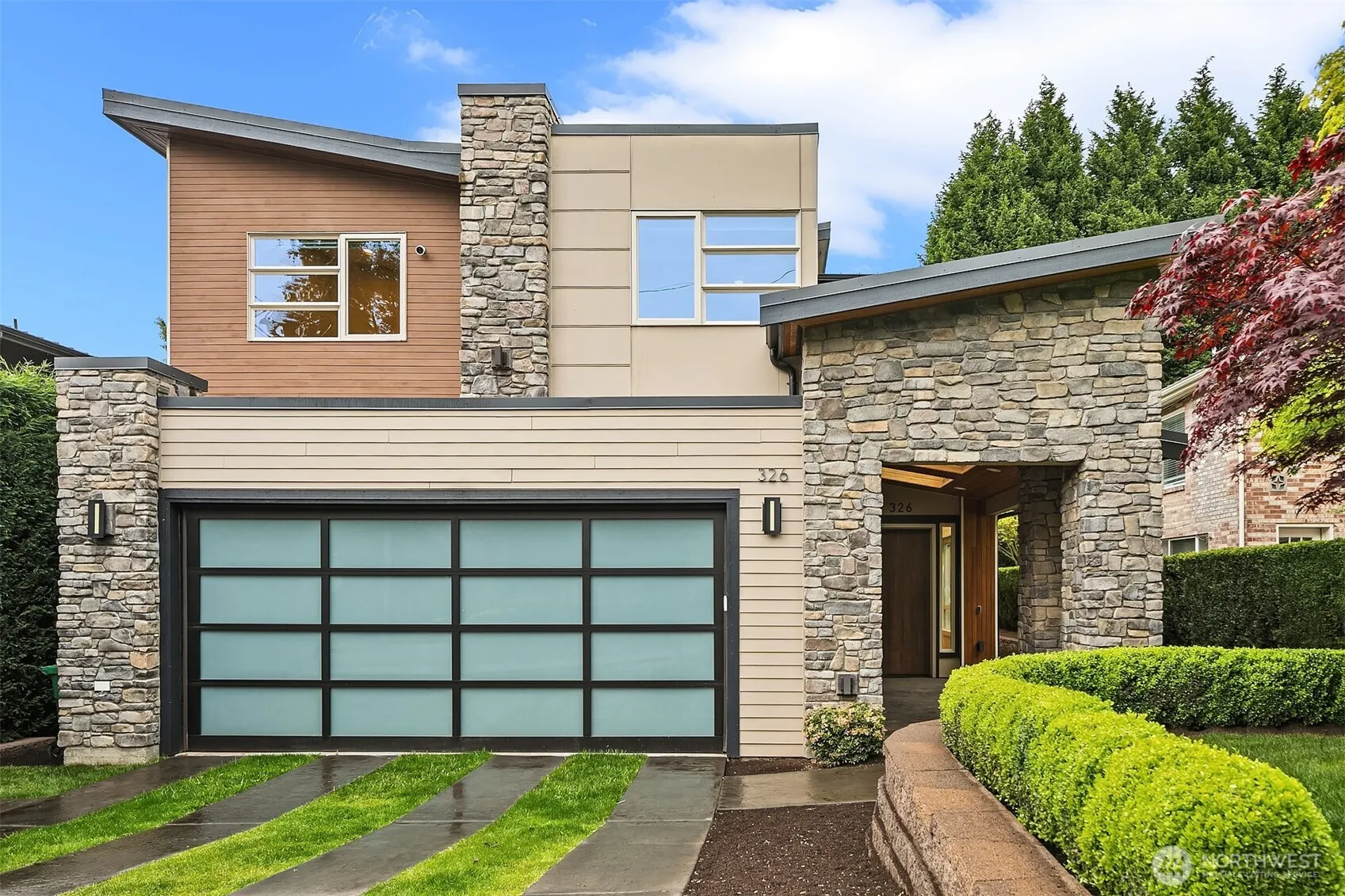 326 7th Avenue S, Kirkland, WA 98033
