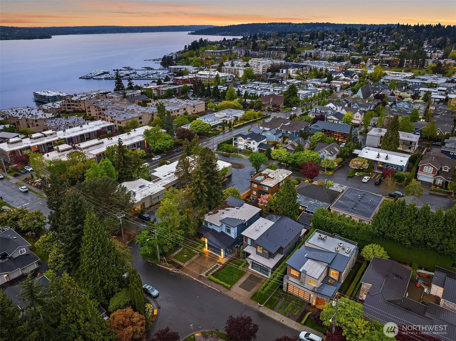 326 7th Avenue S, Kirkland, WA 98033