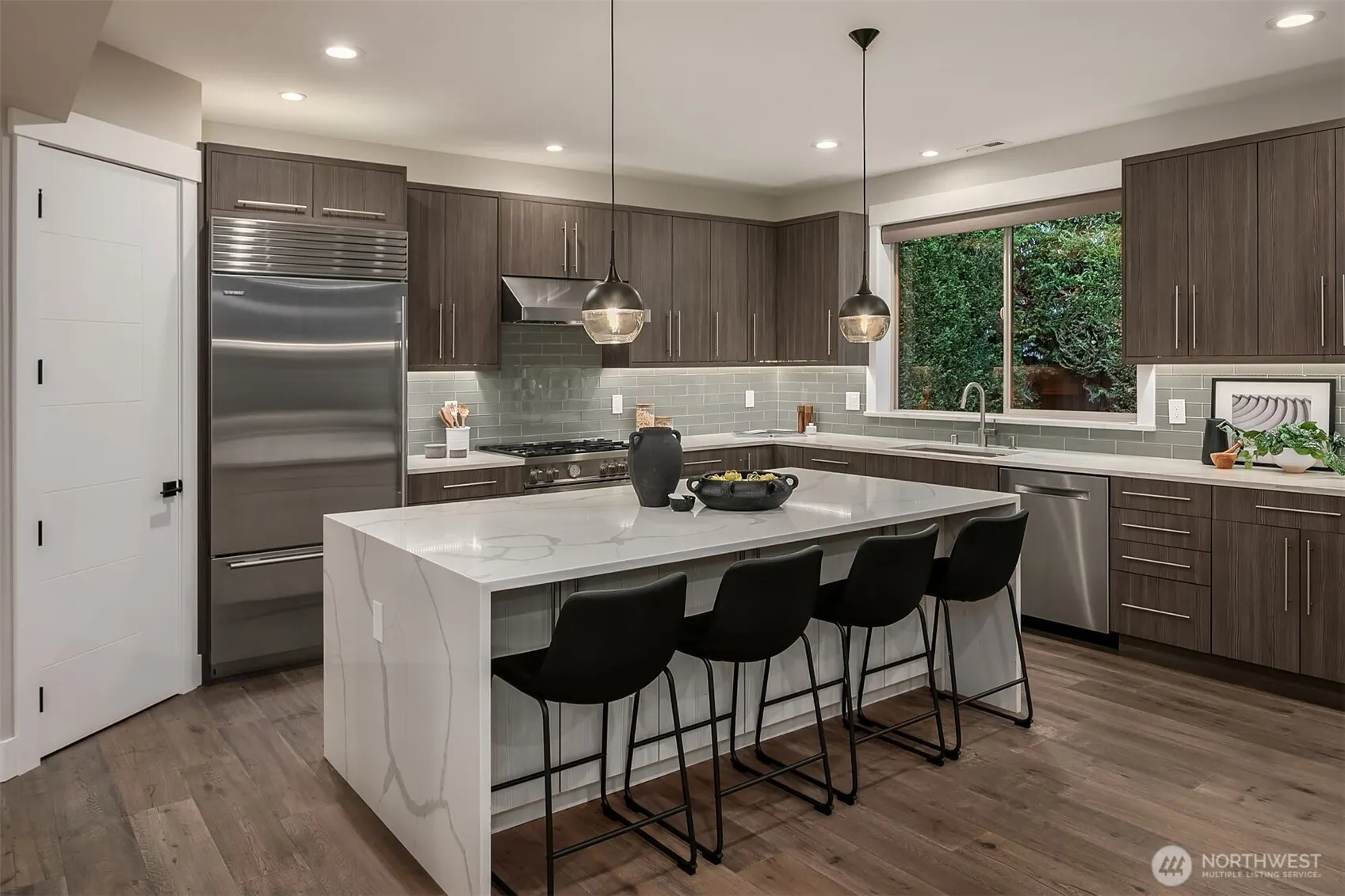 326 7th Avenue S, Kirkland, WA 98033