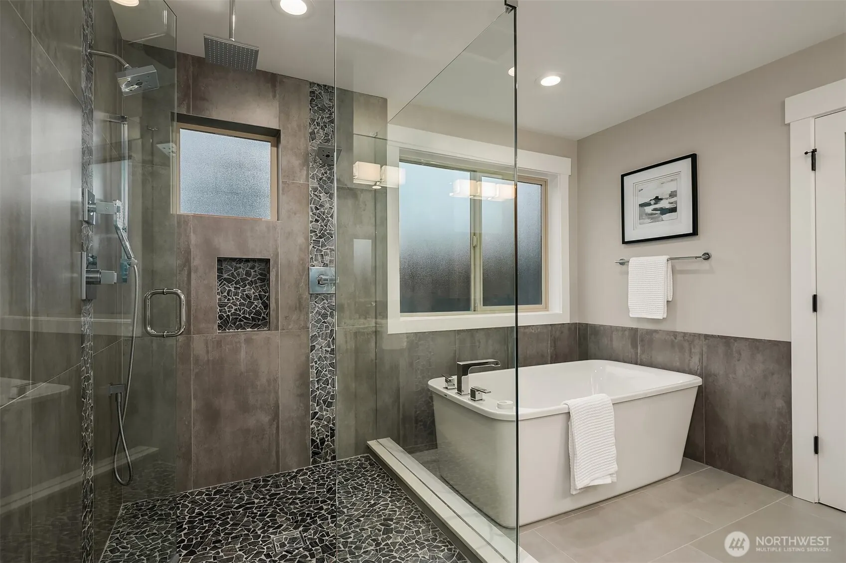 326 7th Avenue S, Kirkland, WA 98033