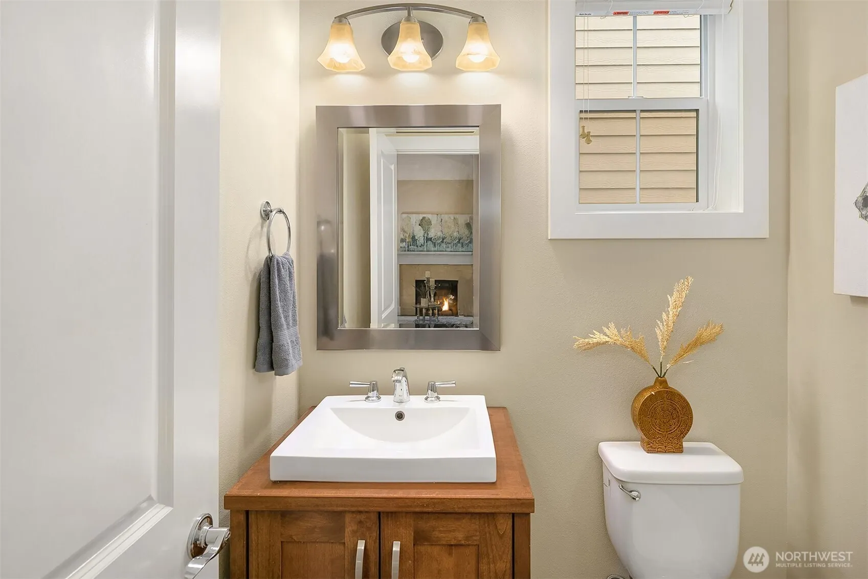365 NE Denny Way , Issaquah, WA 98029