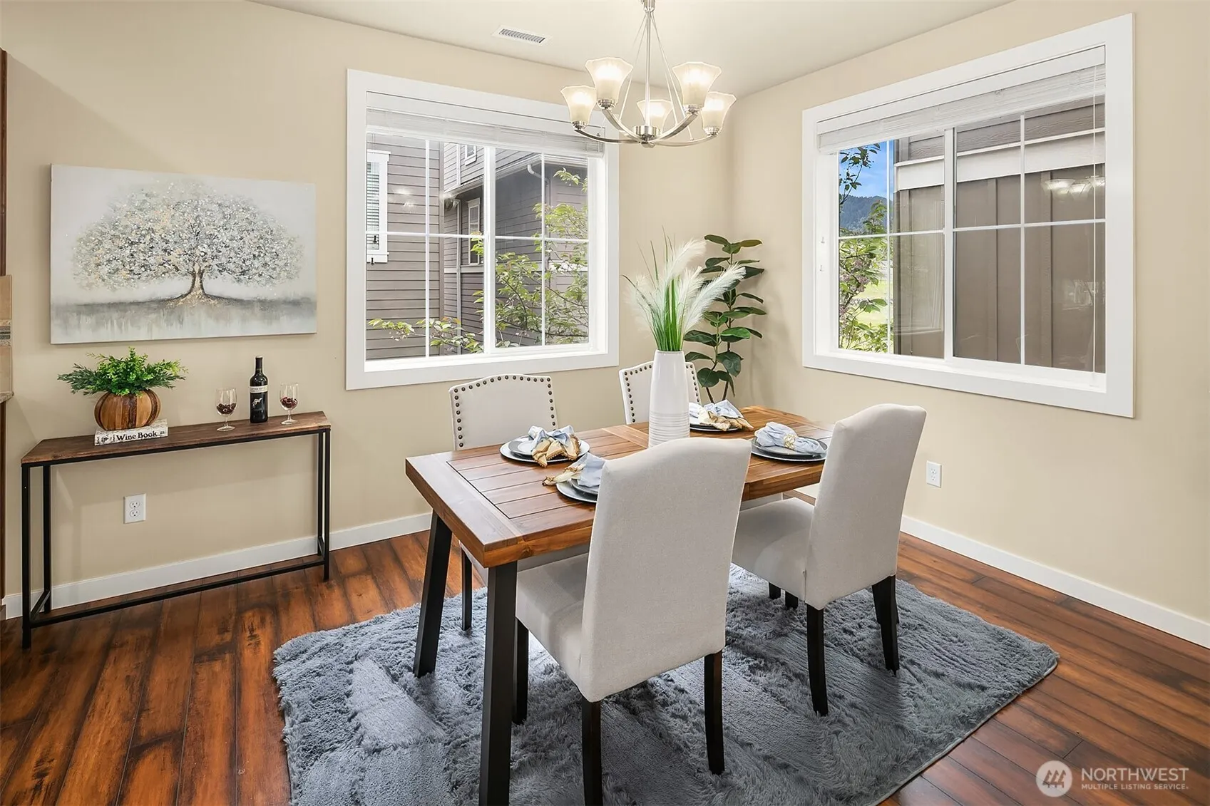 365 NE Denny Way , Issaquah, WA 98029