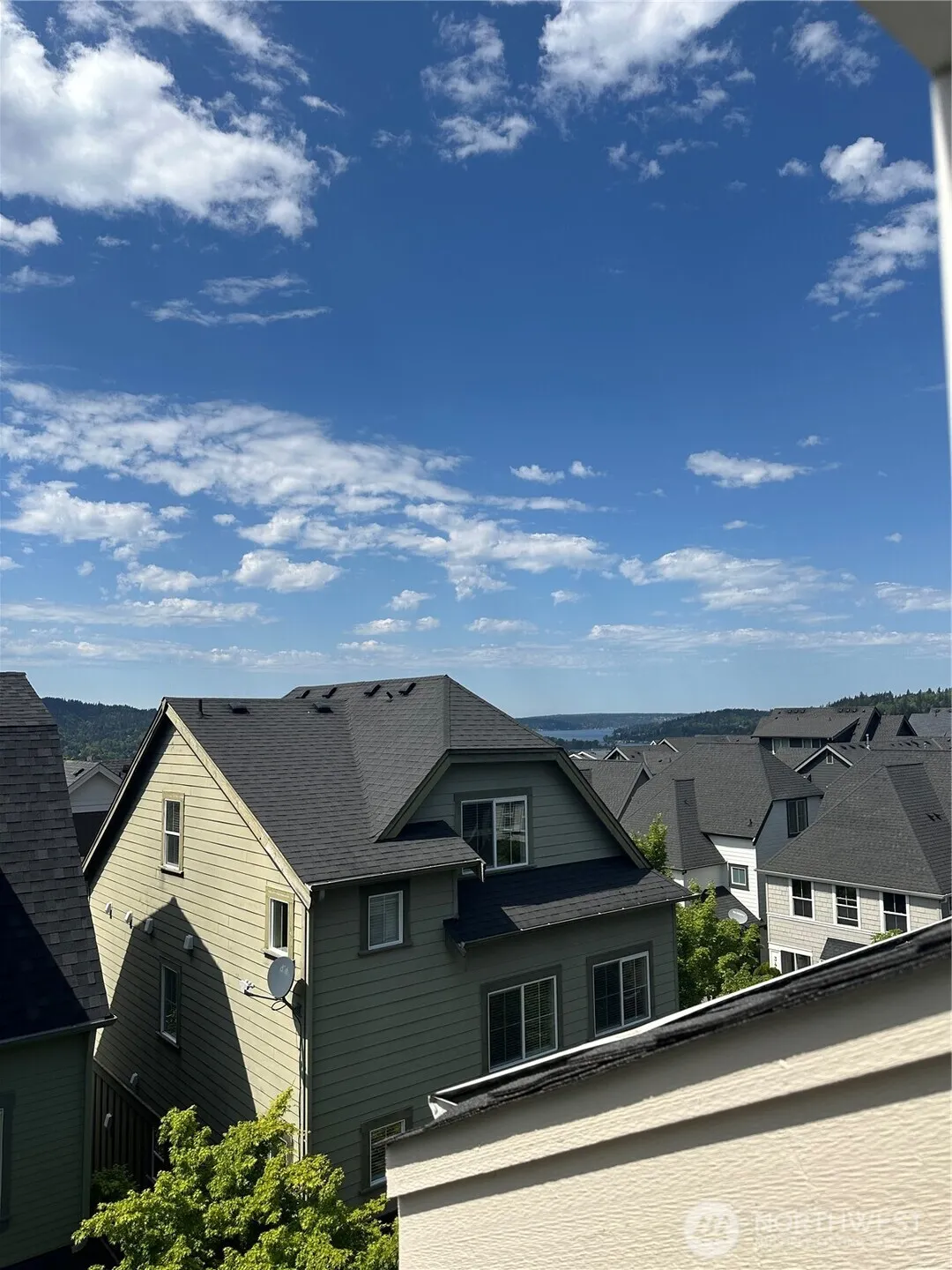 365 NE Denny Way , Issaquah, WA 98029