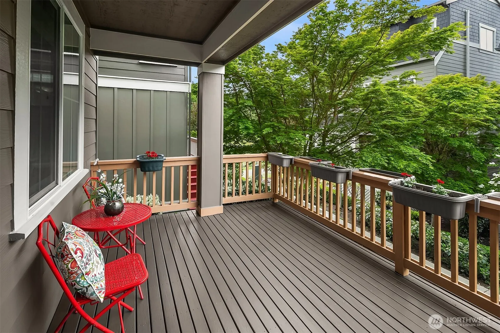 365 NE Denny Way , Issaquah, WA 98029