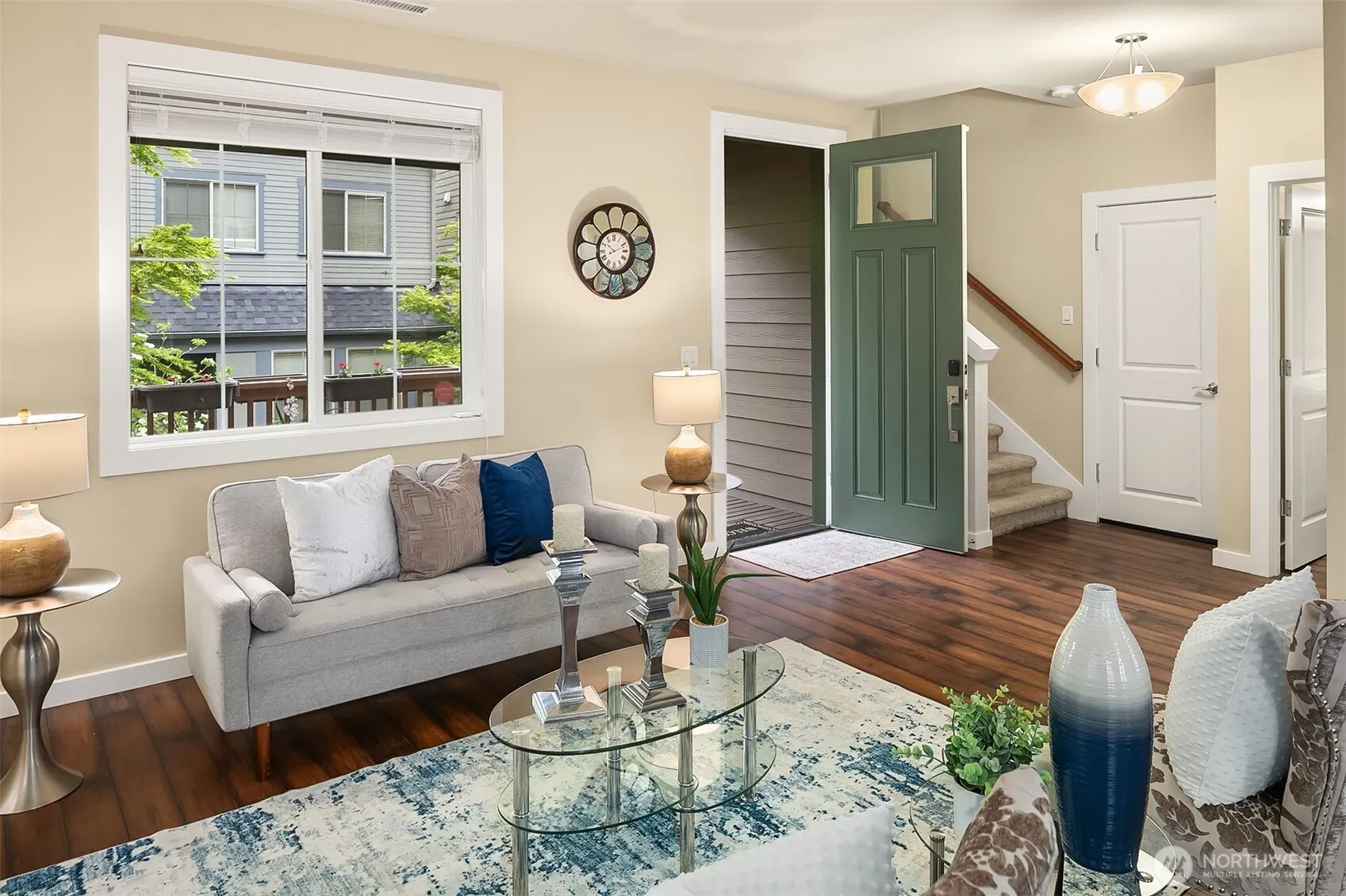 365 NE Denny Way , Issaquah, WA 98029