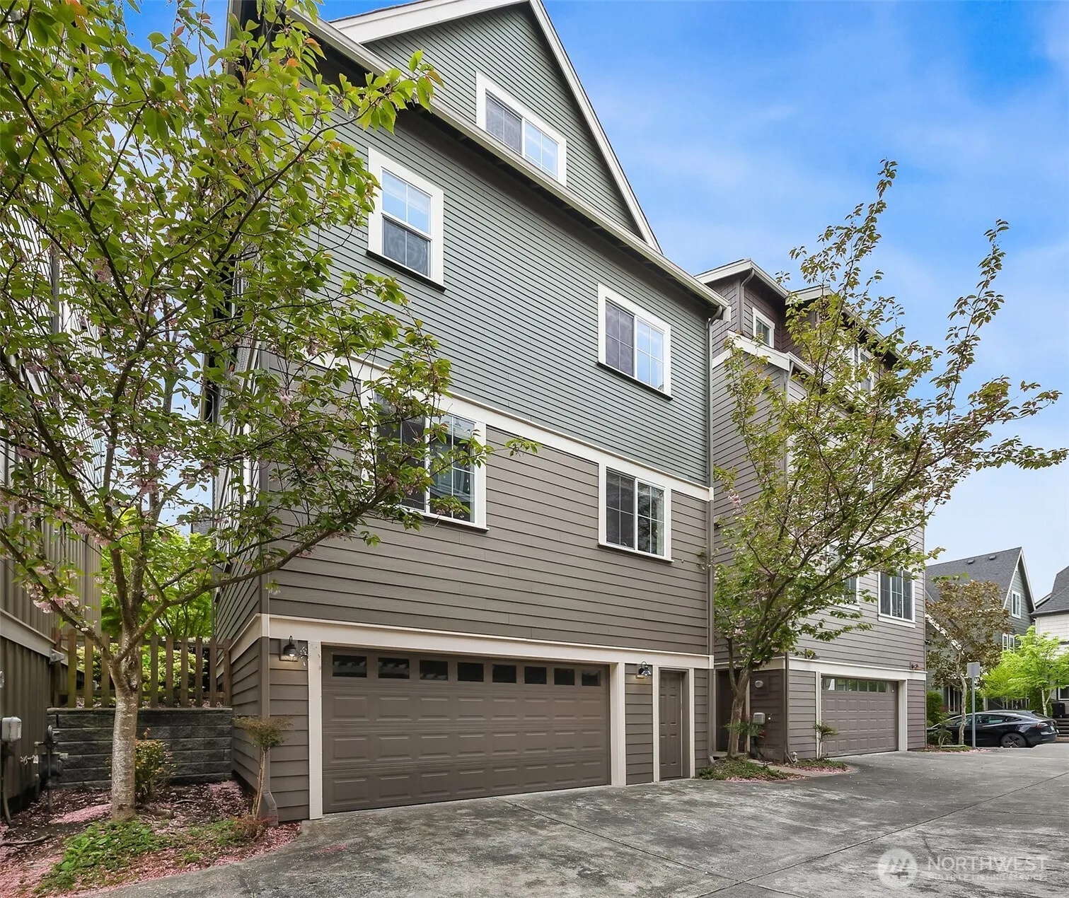 365 NE Denny Way , Issaquah, WA 98029