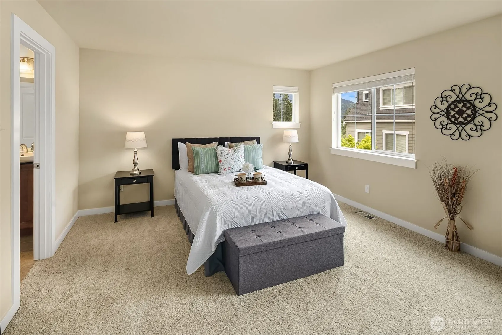 365 NE Denny Way , Issaquah, WA 98029