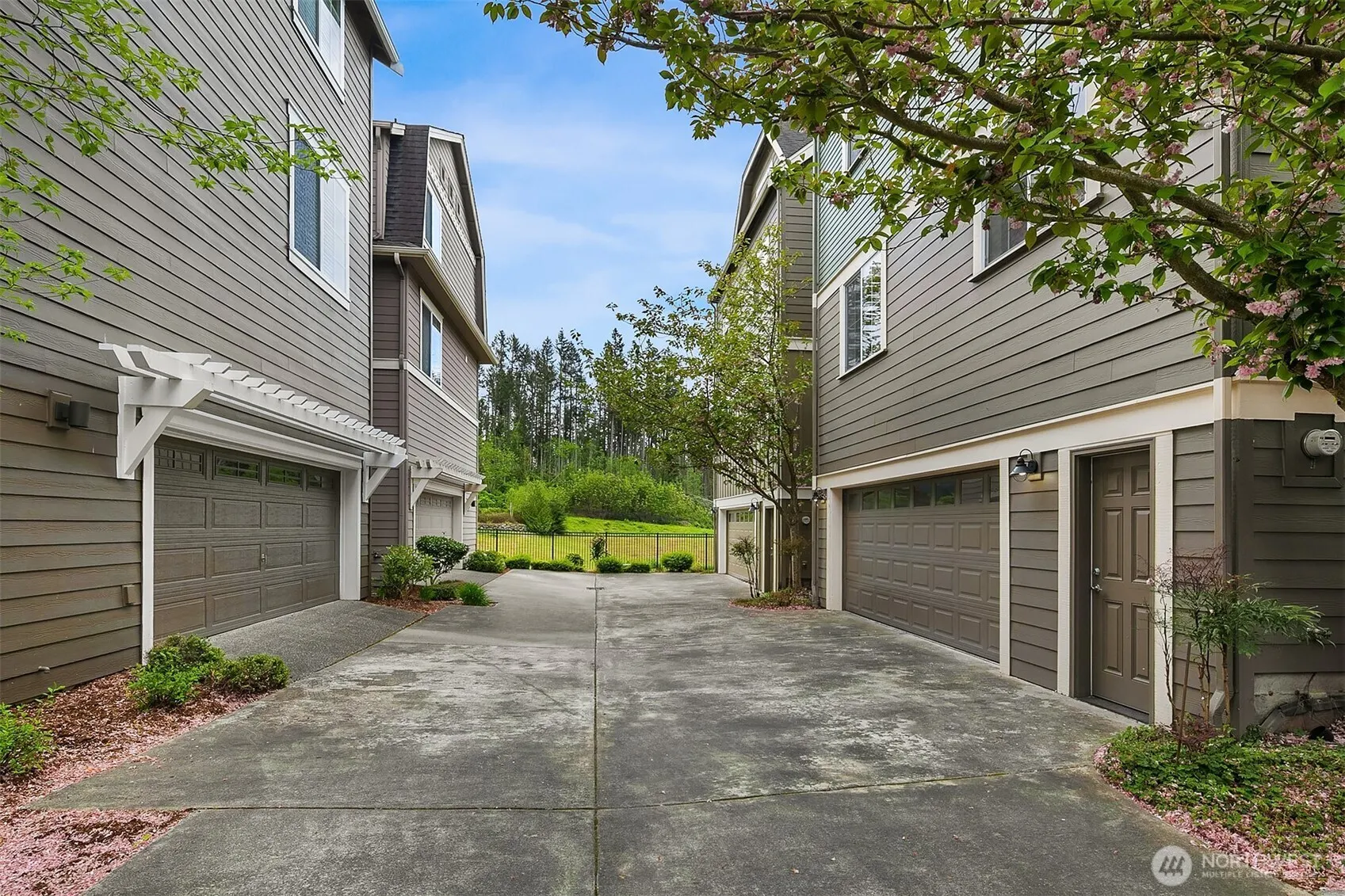 365 NE Denny Way , Issaquah, WA 98029