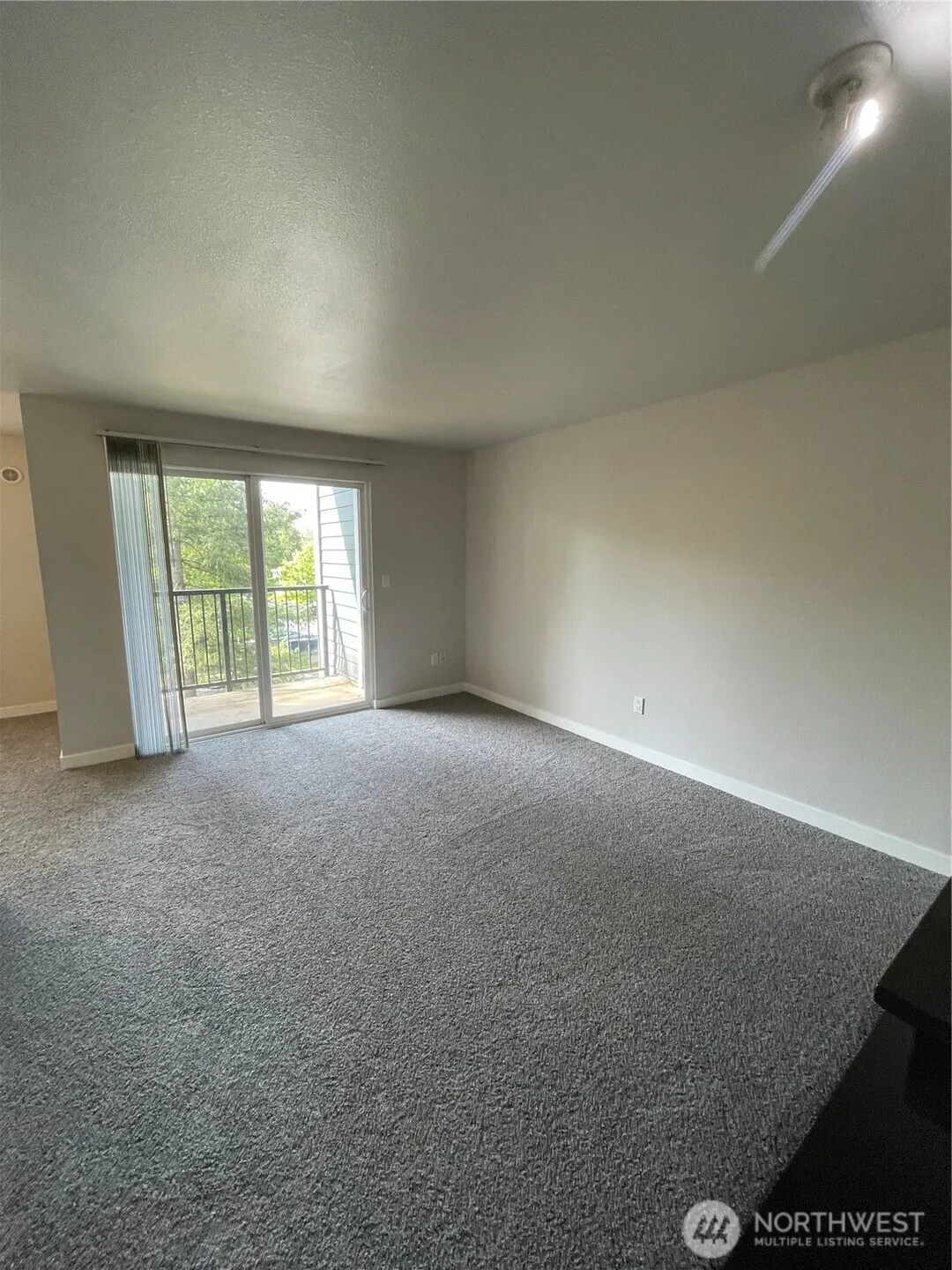 14206 NE 181st Place #L206, Woodinville, WA 98072