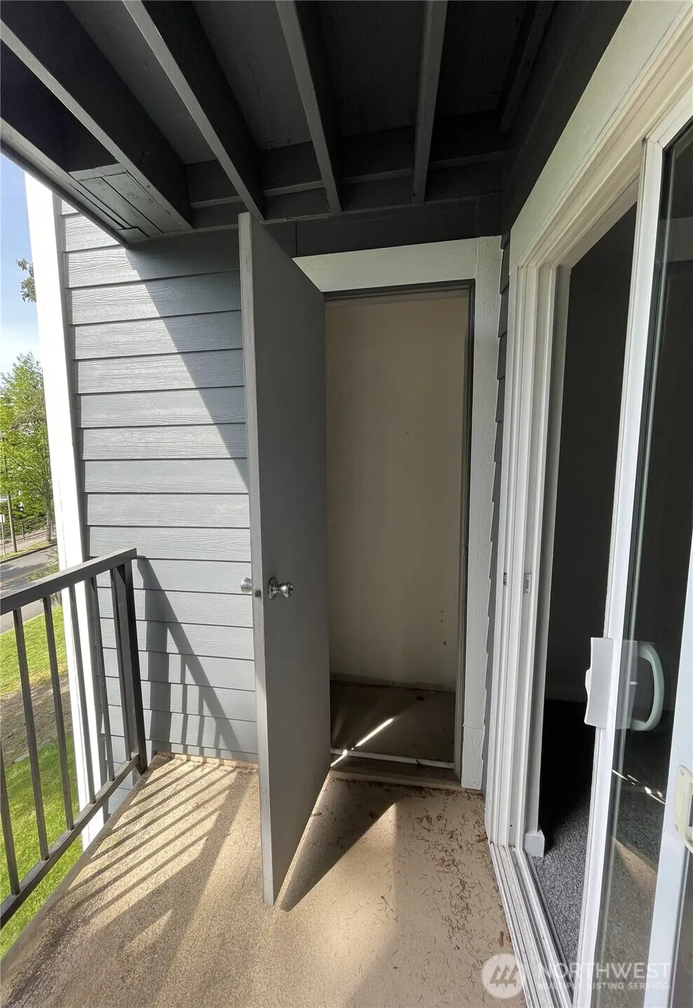 14206 NE 181st Place #L206, Woodinville, WA 98072
