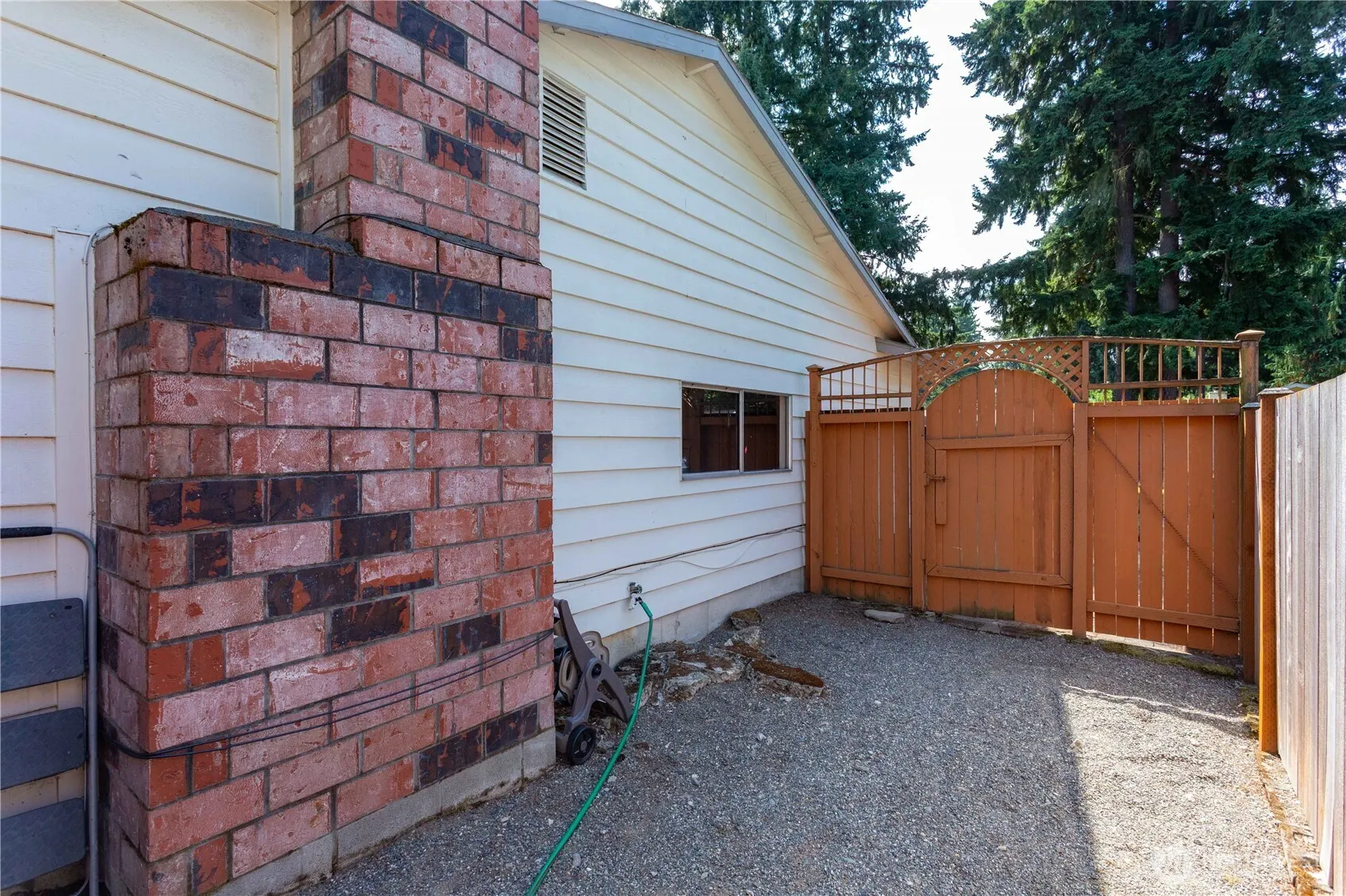 10722 NE 142nd Street , Kirkland, WA 98034