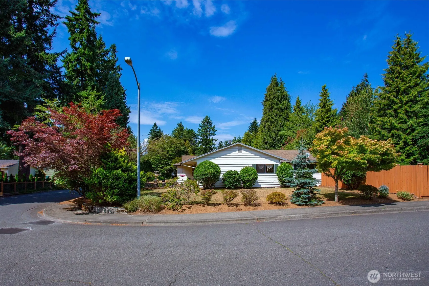 10722 NE 142nd Street , Kirkland, WA 98034