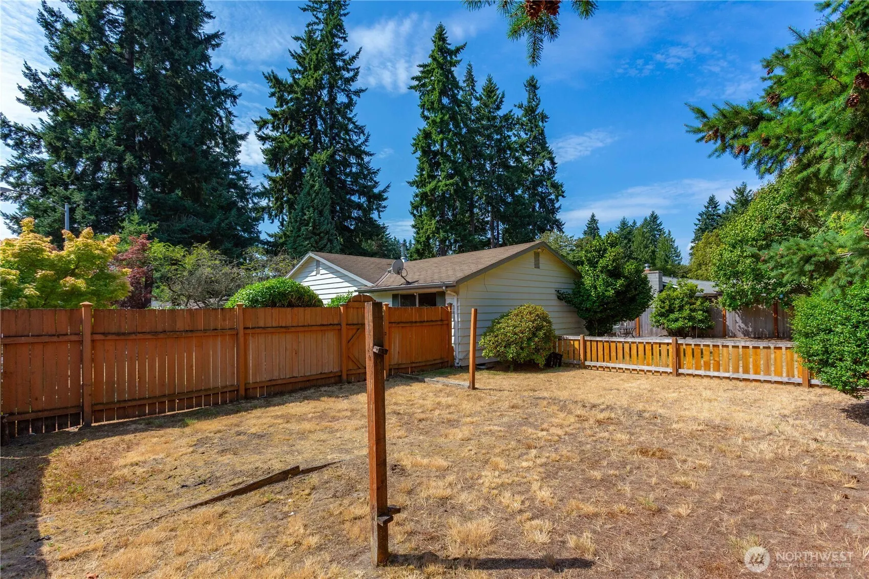 10722 NE 142nd Street , Kirkland, WA 98034