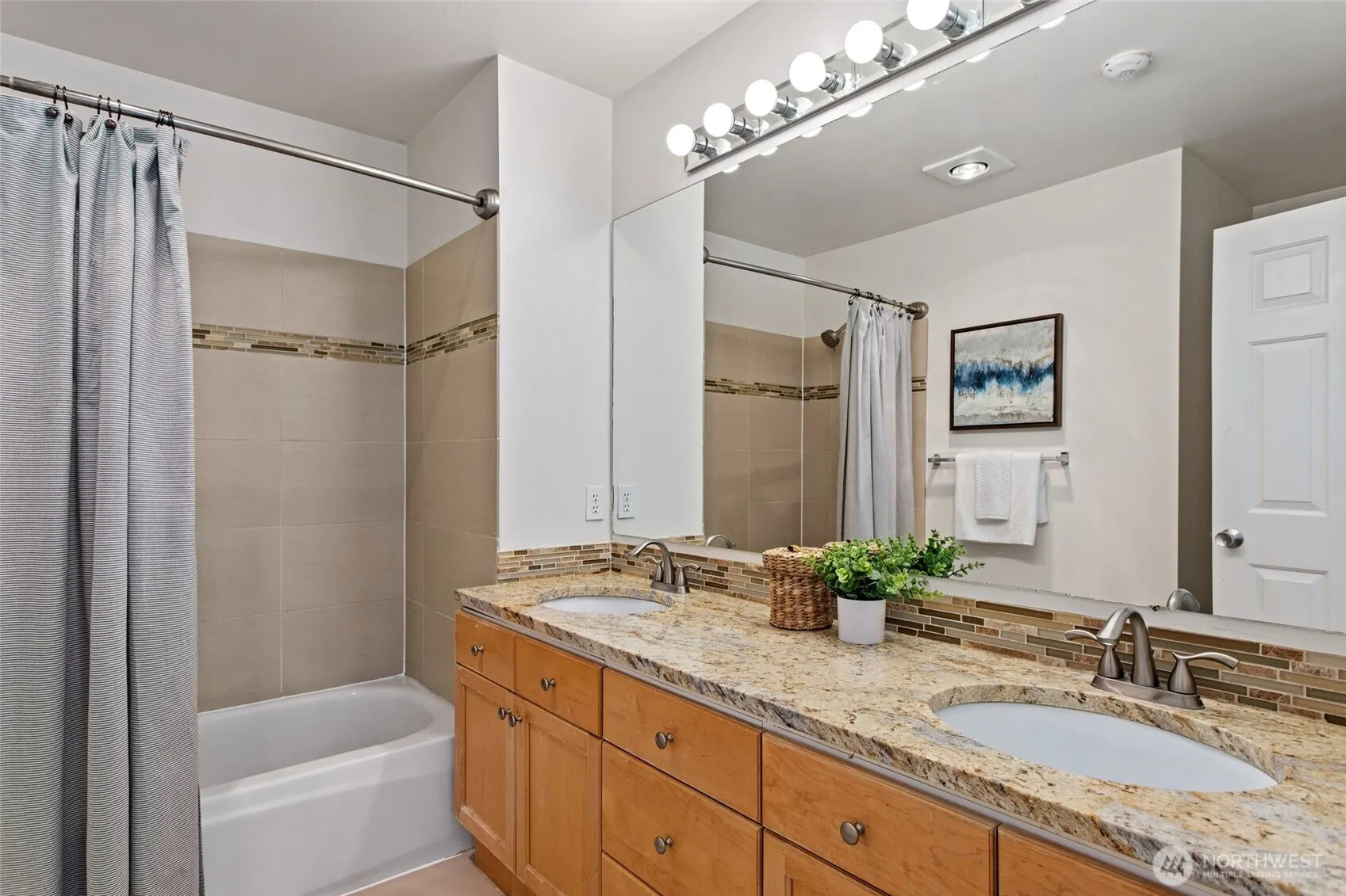 9309 177th Place NE #3, Redmond, WA 98052