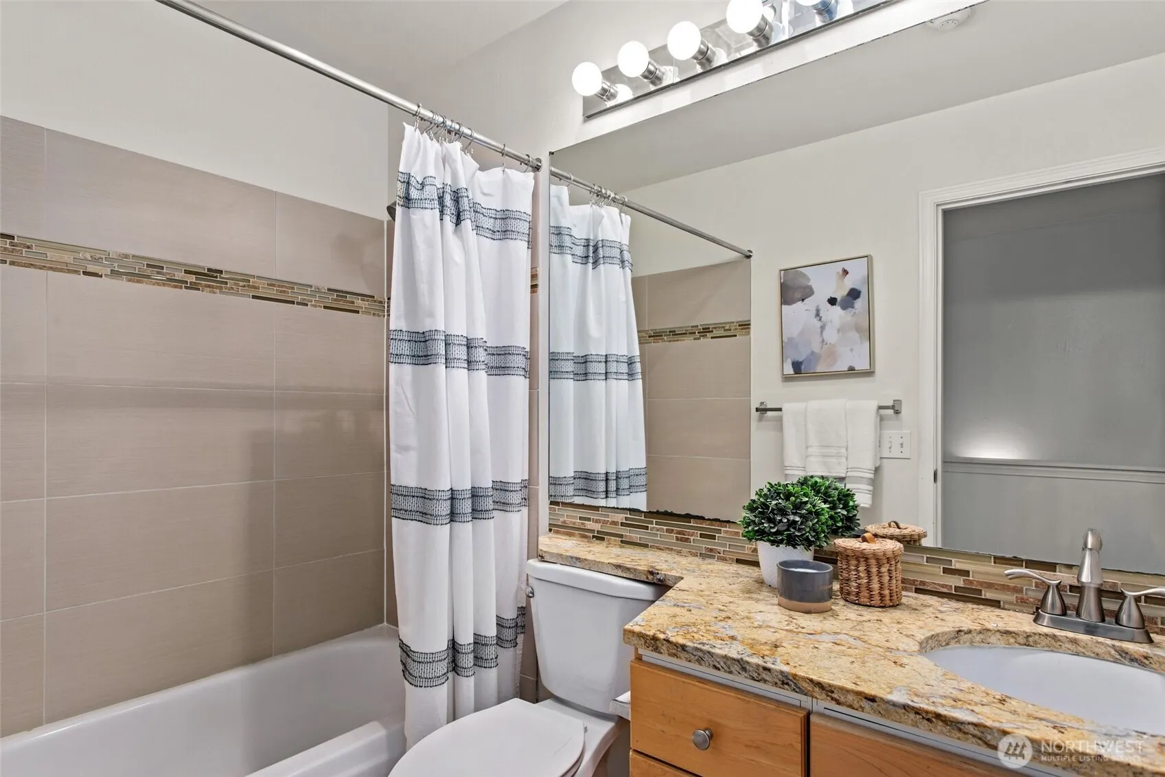 9309 177th Place NE #3, Redmond, WA 98052