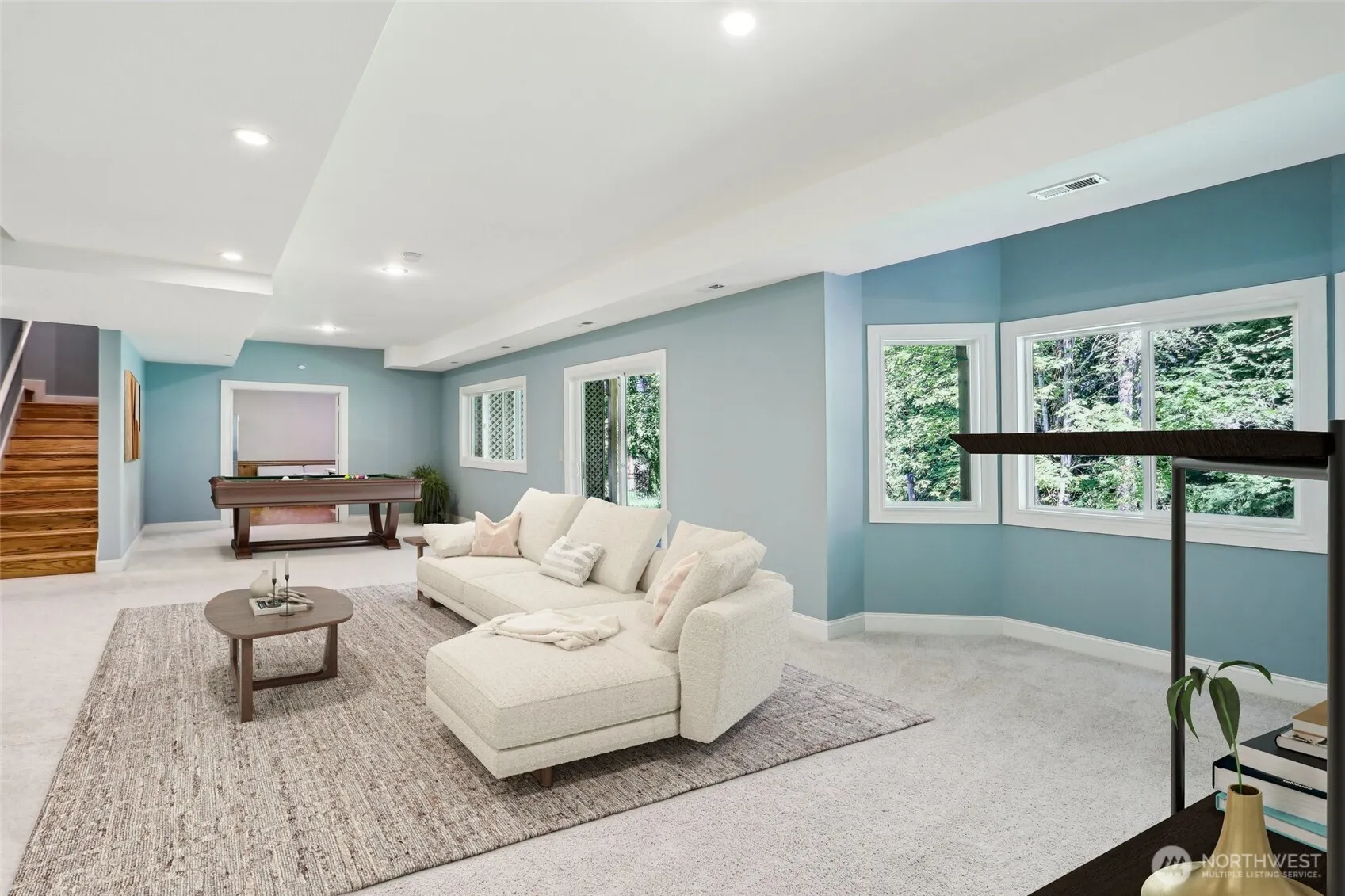 25846 NE 4th Place , Sammamish, WA 98074