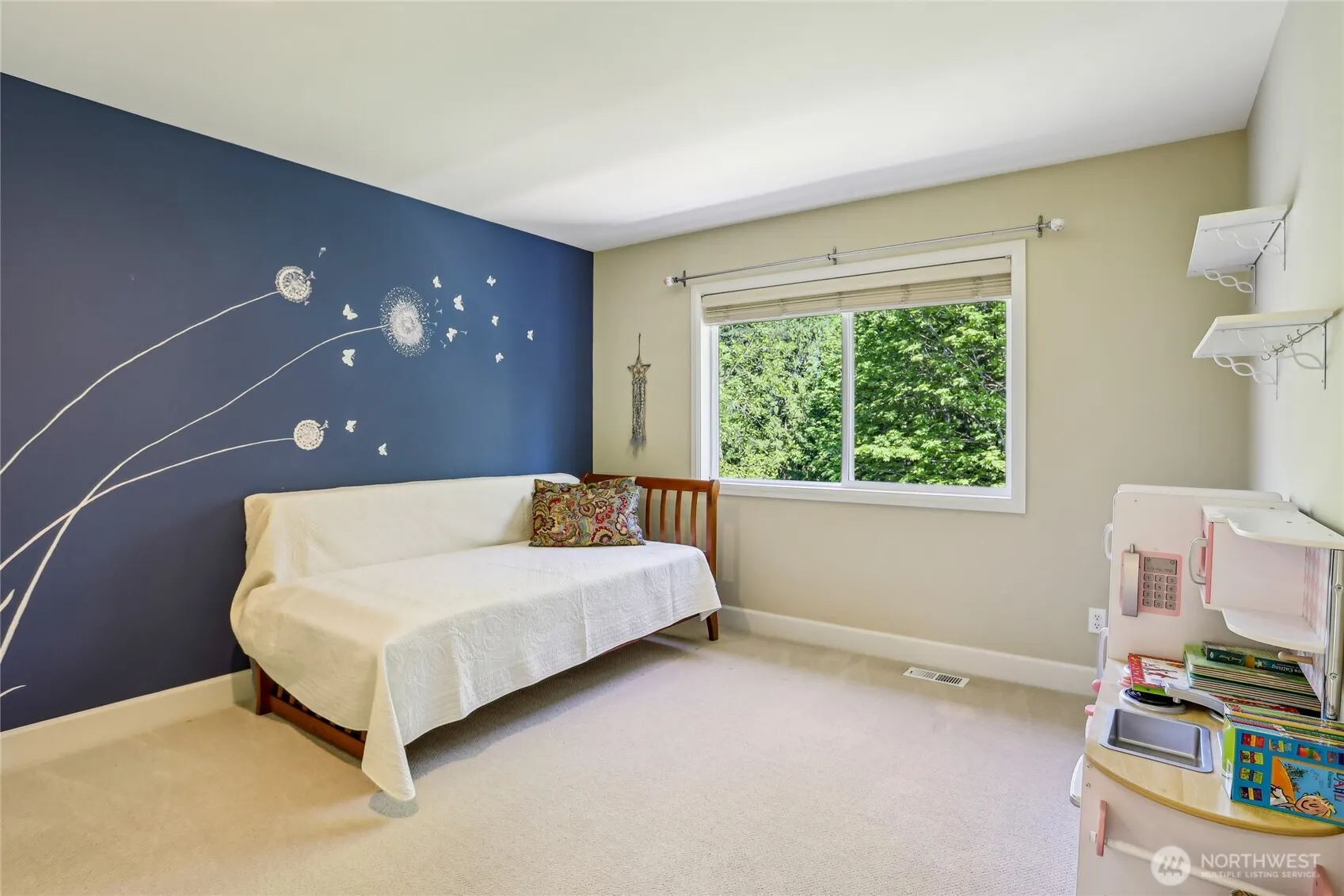 25846 NE 4th Place , Sammamish, WA 98074
