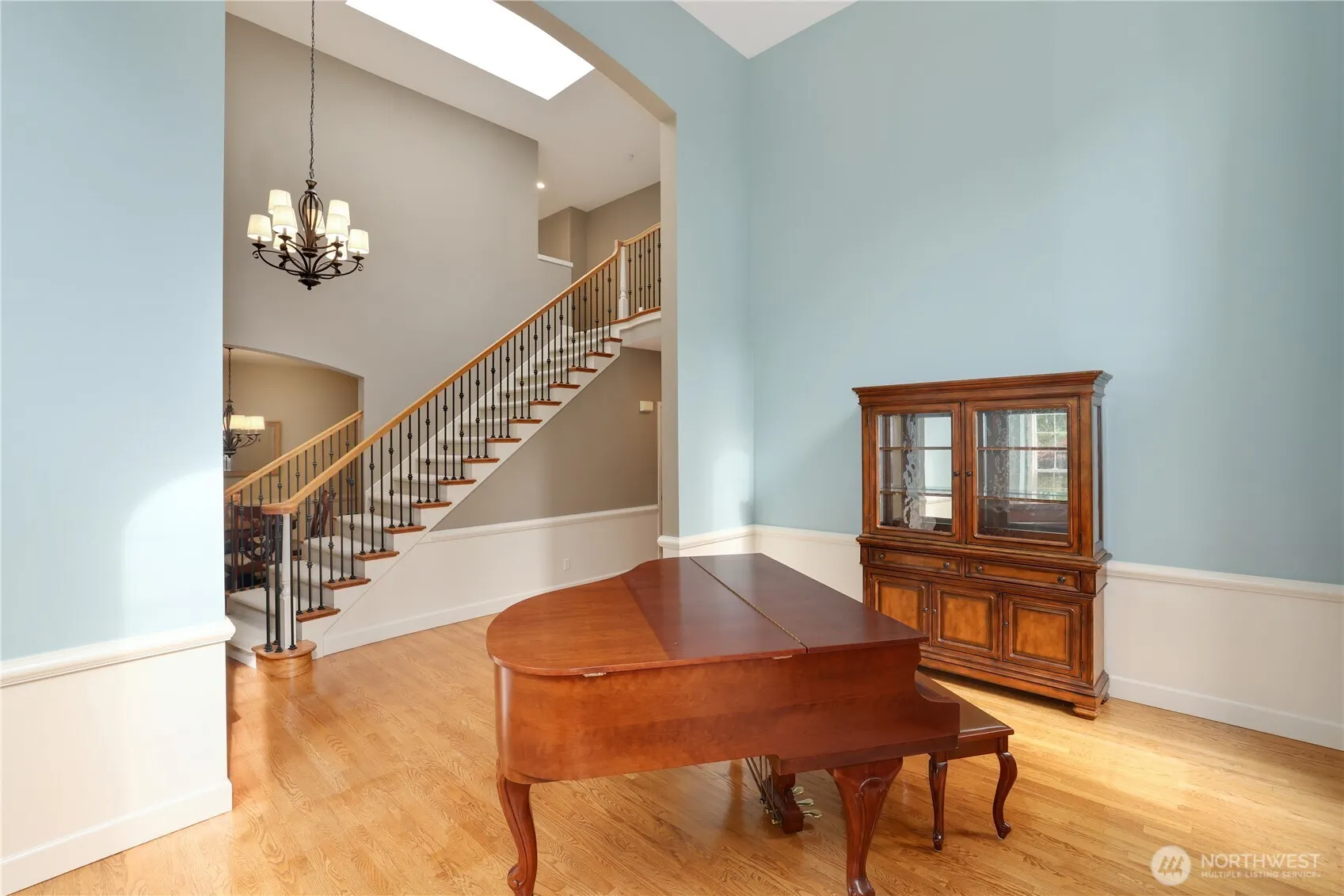 25846 NE 4th Place , Sammamish, WA 98074
