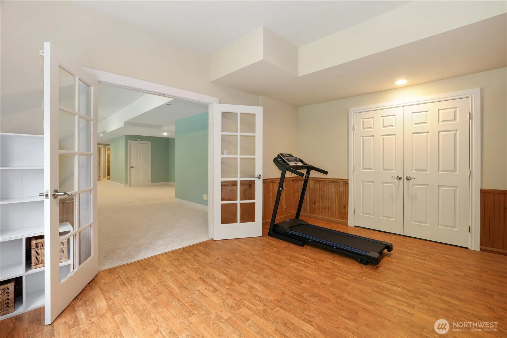 25846 NE 4th Place , Sammamish, WA 98074