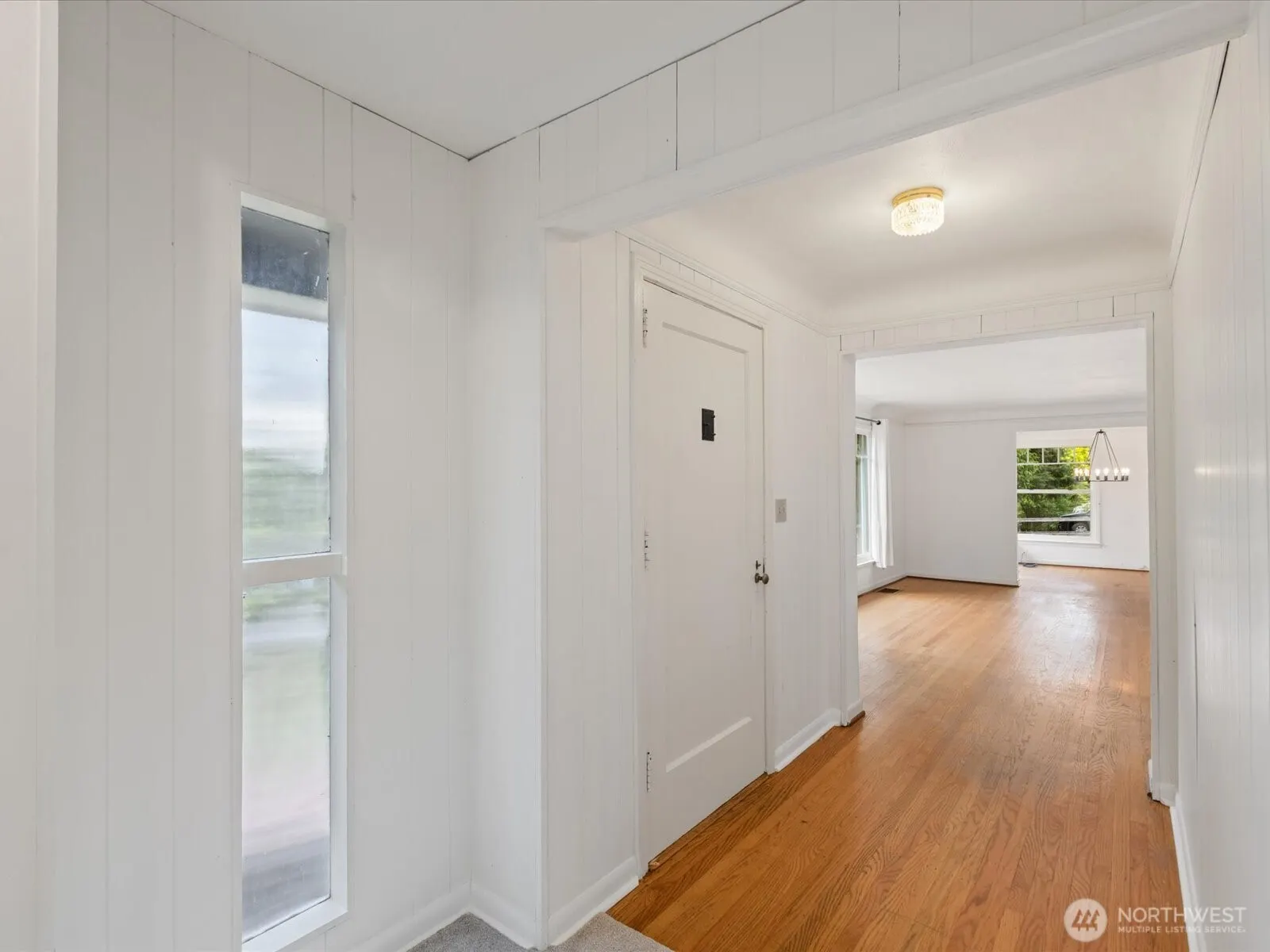10723 Densmore Avenue N, Seattle, WA 98133