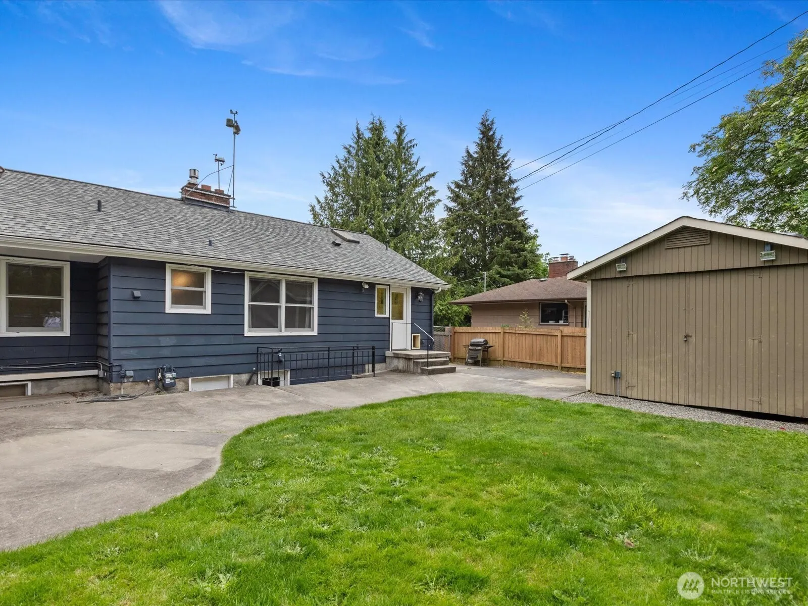 10723 Densmore Avenue N, Seattle, WA 98133