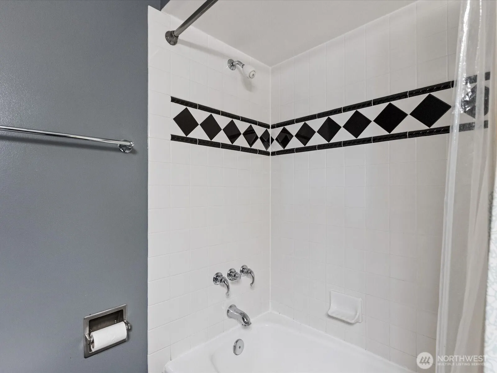 10723 Densmore Avenue N, Seattle, WA 98133