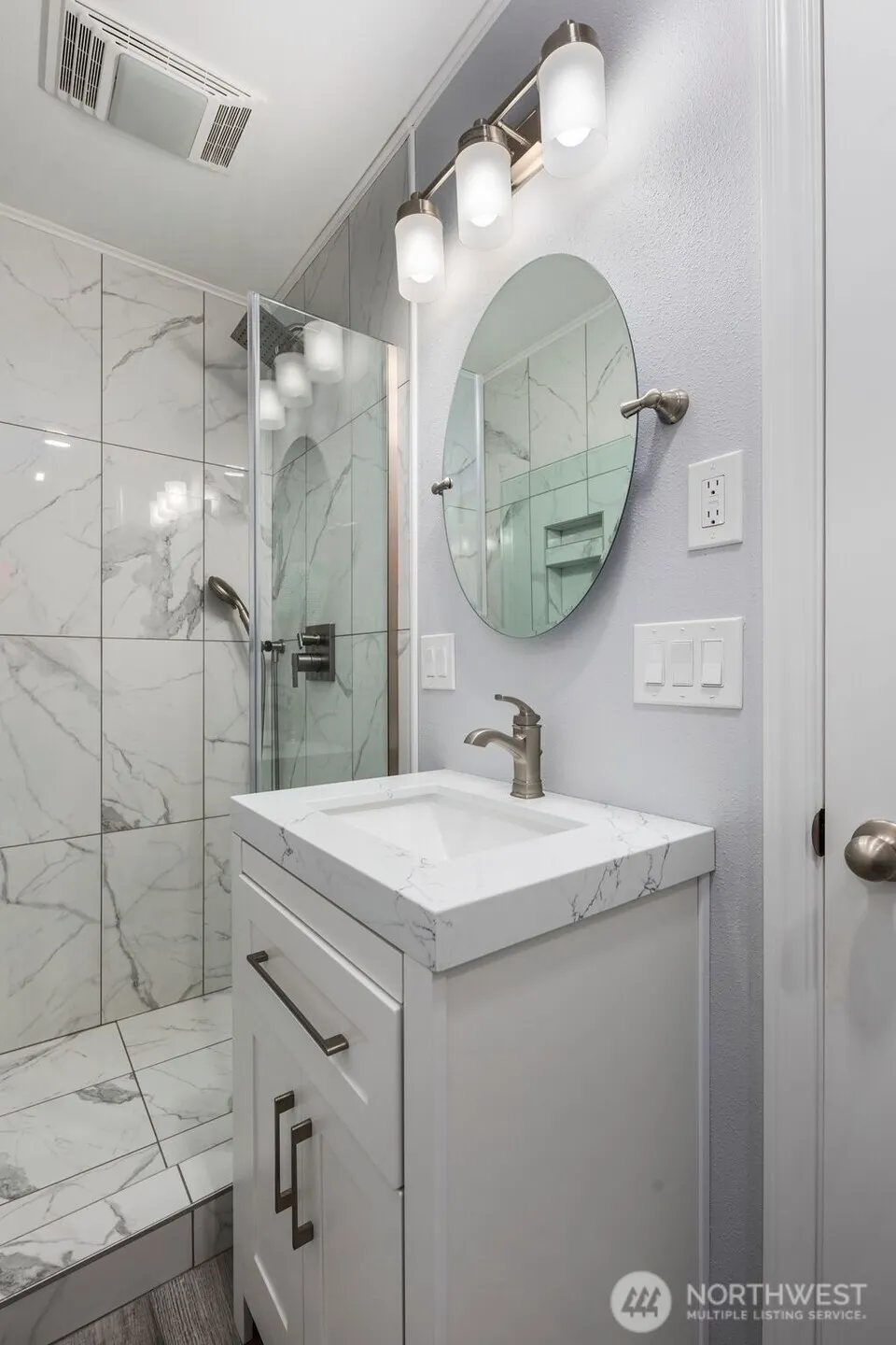 13106 SE 261st Place , Kent, WA 98030