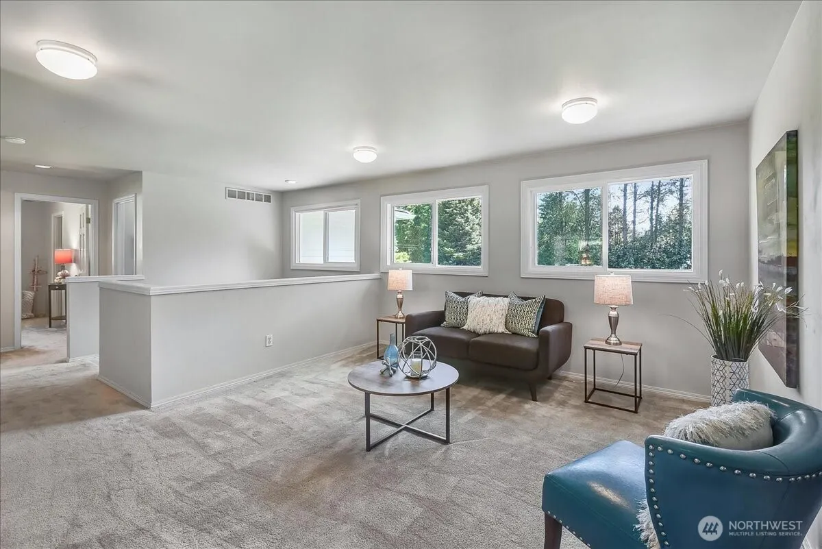 16005 NE 160th Street , Woodinville, WA 98072-8166
