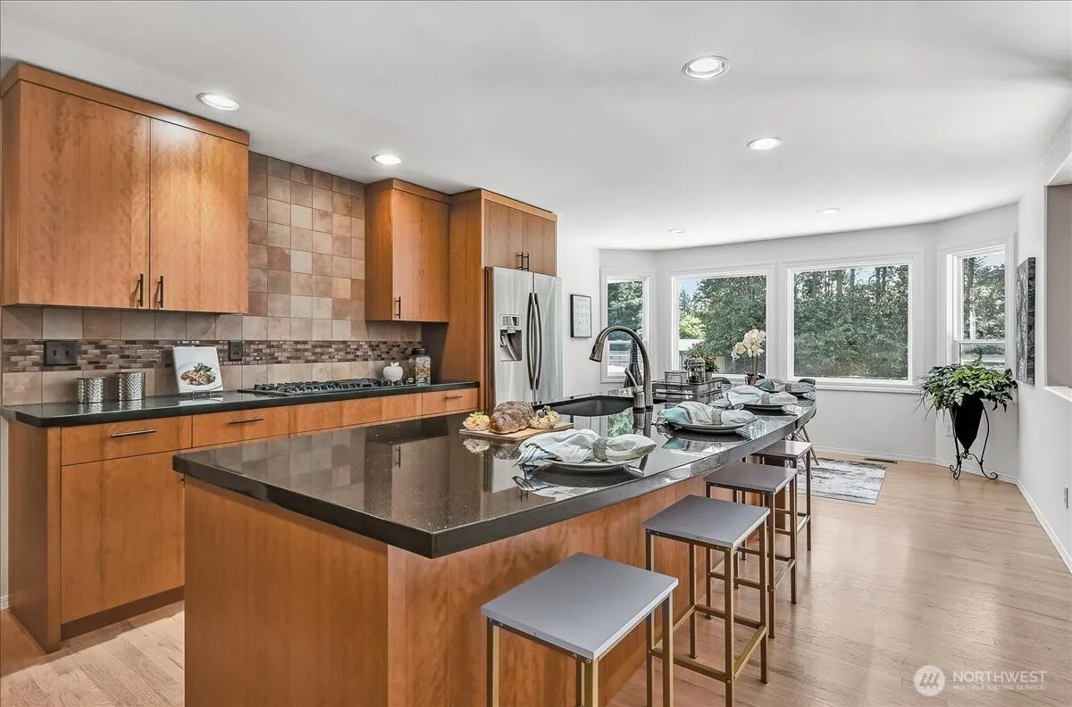 16005 NE 160th Street , Woodinville, WA 98072-8166